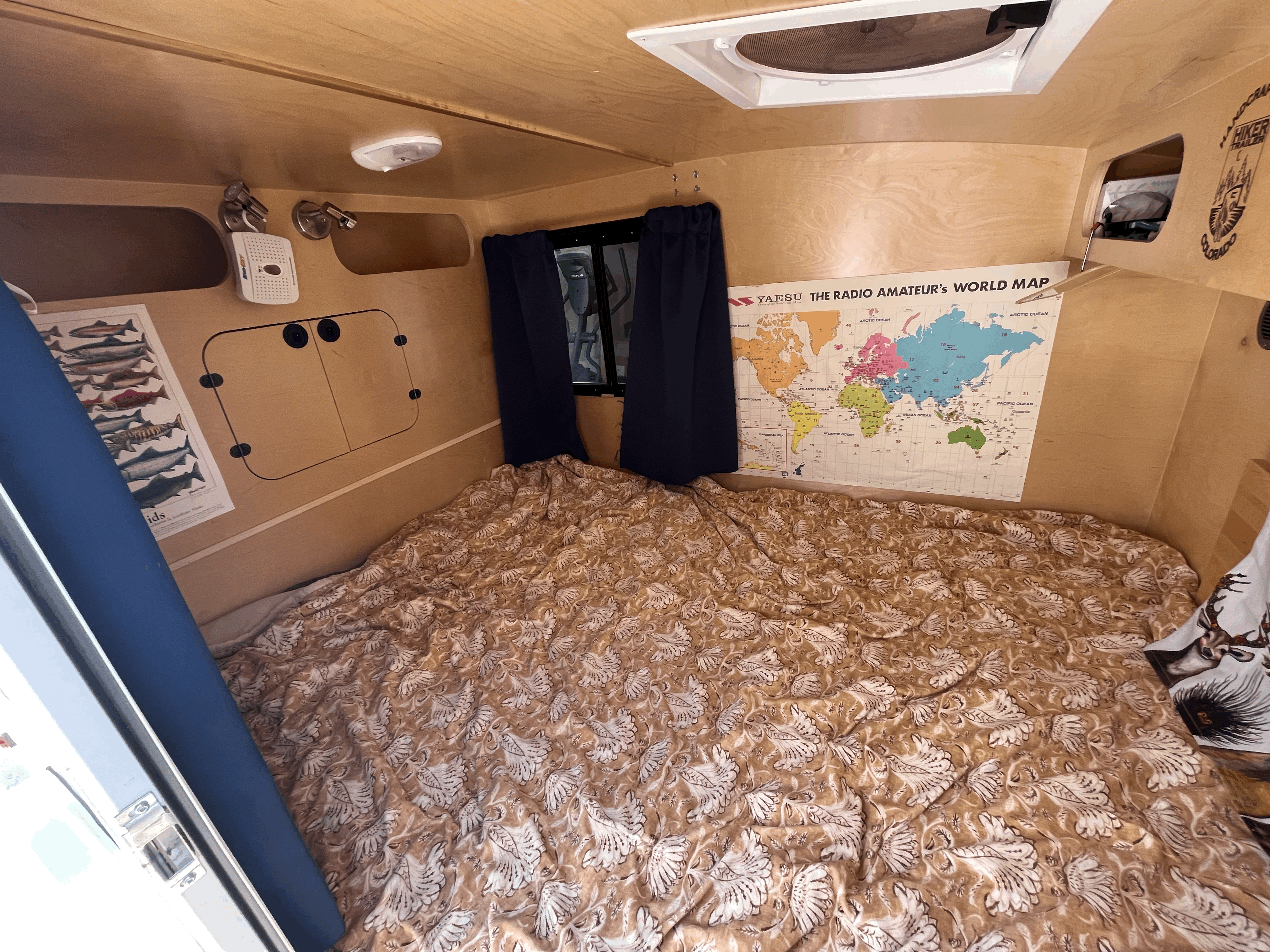 Full size tai-fold Milliard mattress. Hiker Trailer Highway Deluxe 2022