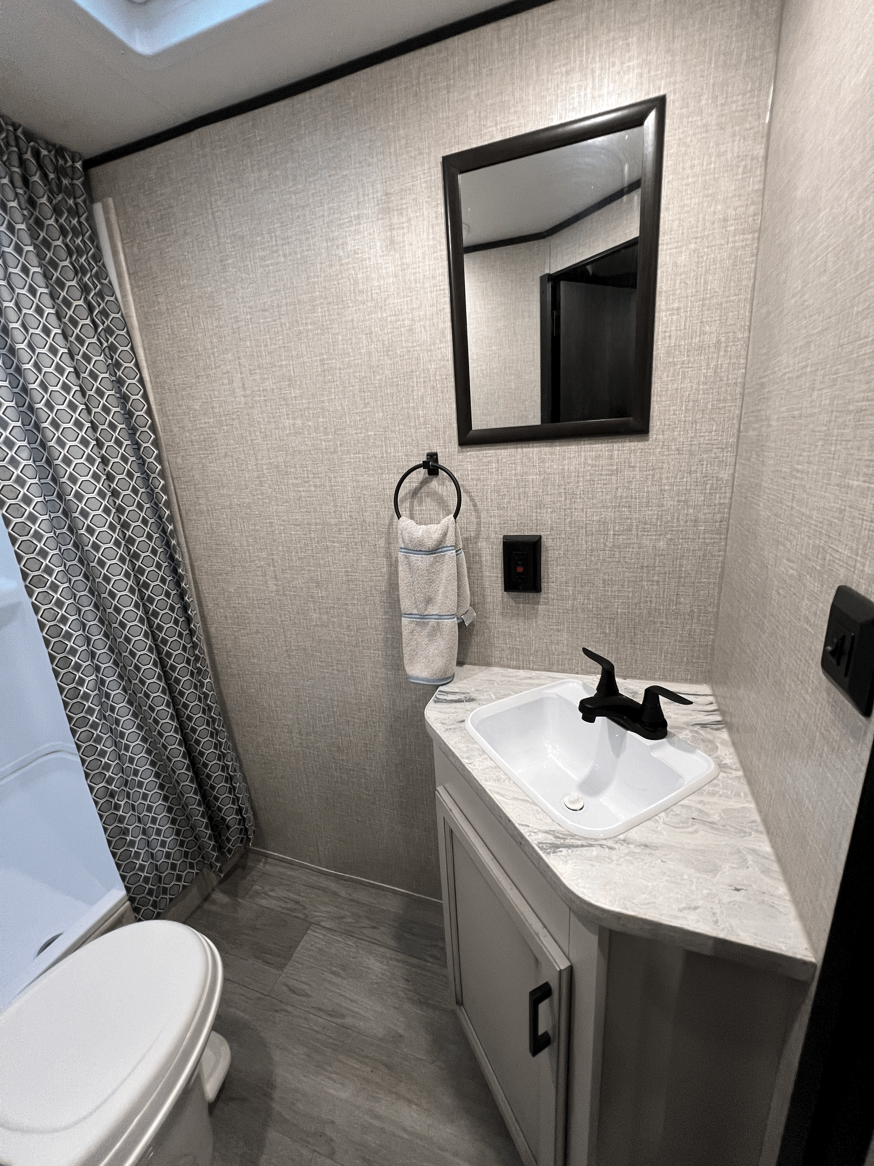 Travel trailer RV Rental 