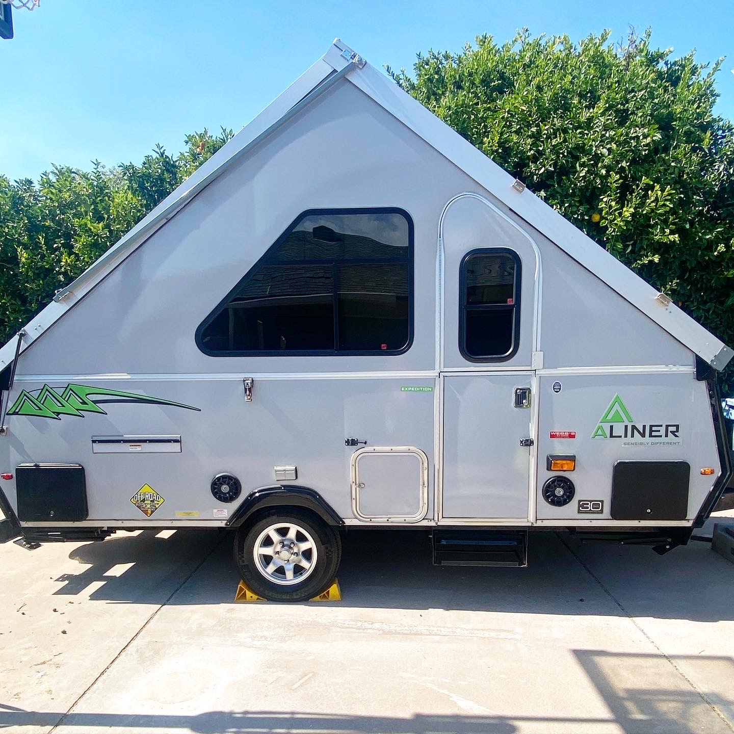 Folding trailer RV Rental 