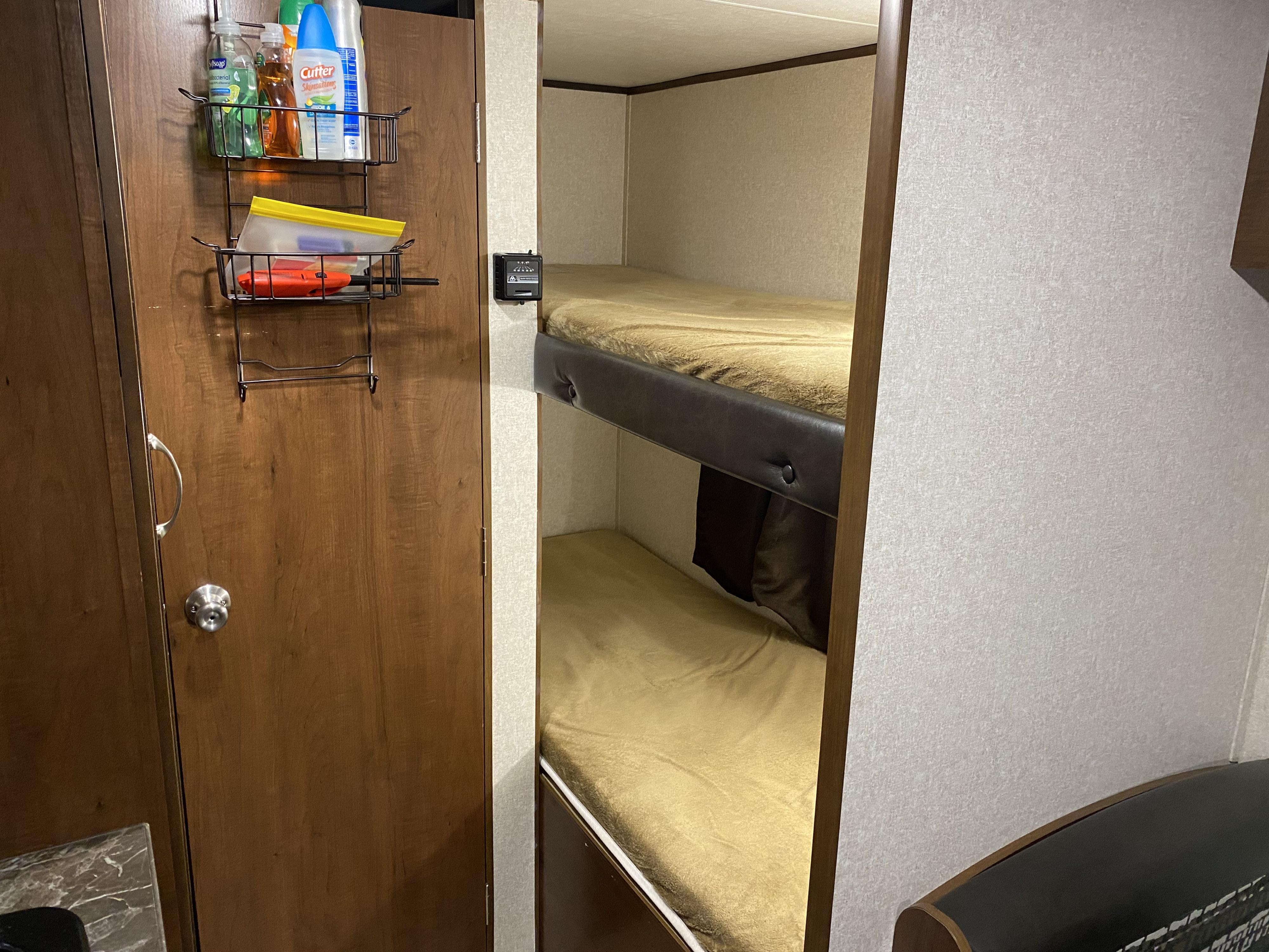 Bunk beds and bathroom door. Jayco Jay Flight SLX 2017