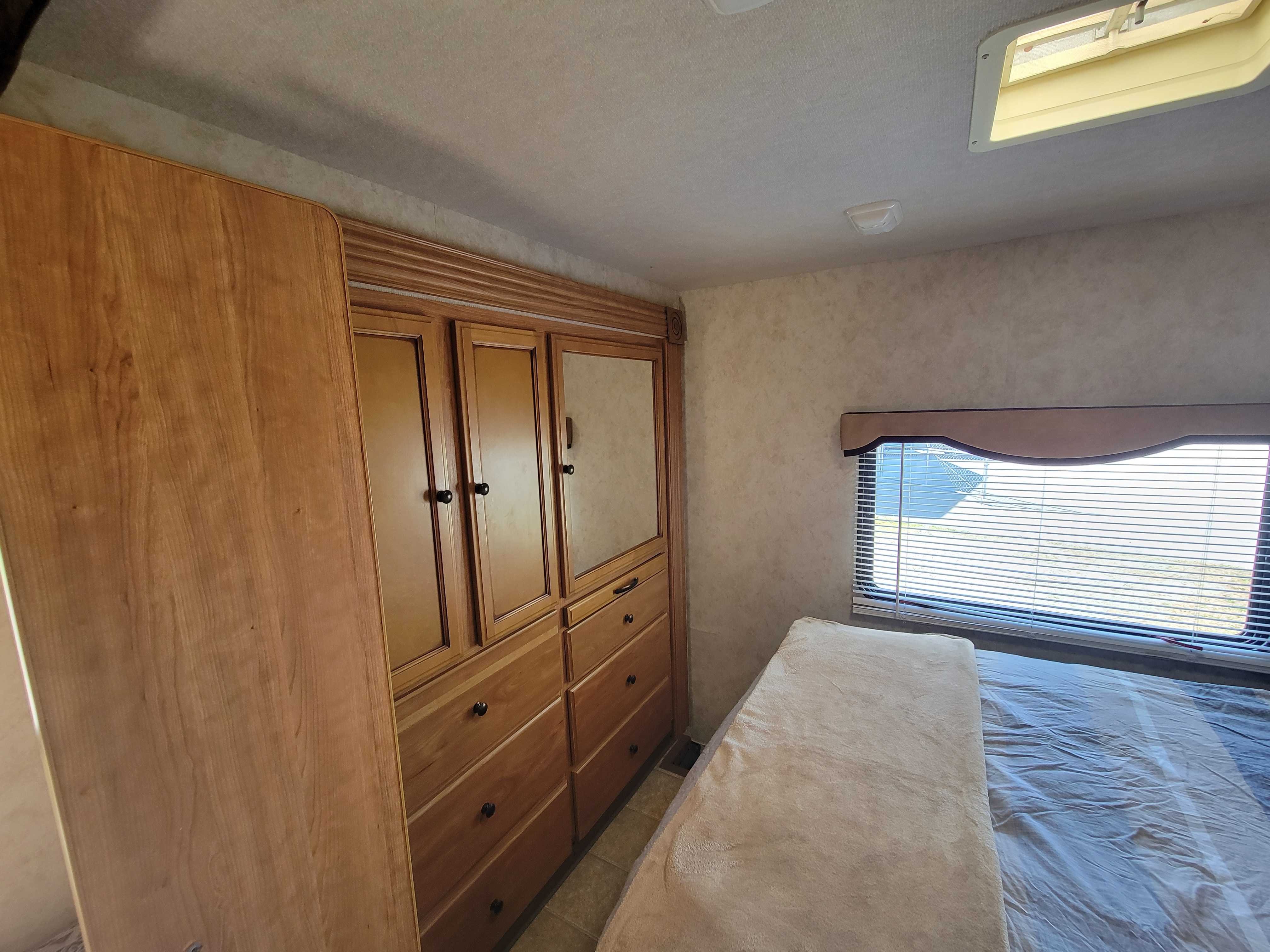 Master bedroom cabinets. Tioga Ranger 2011