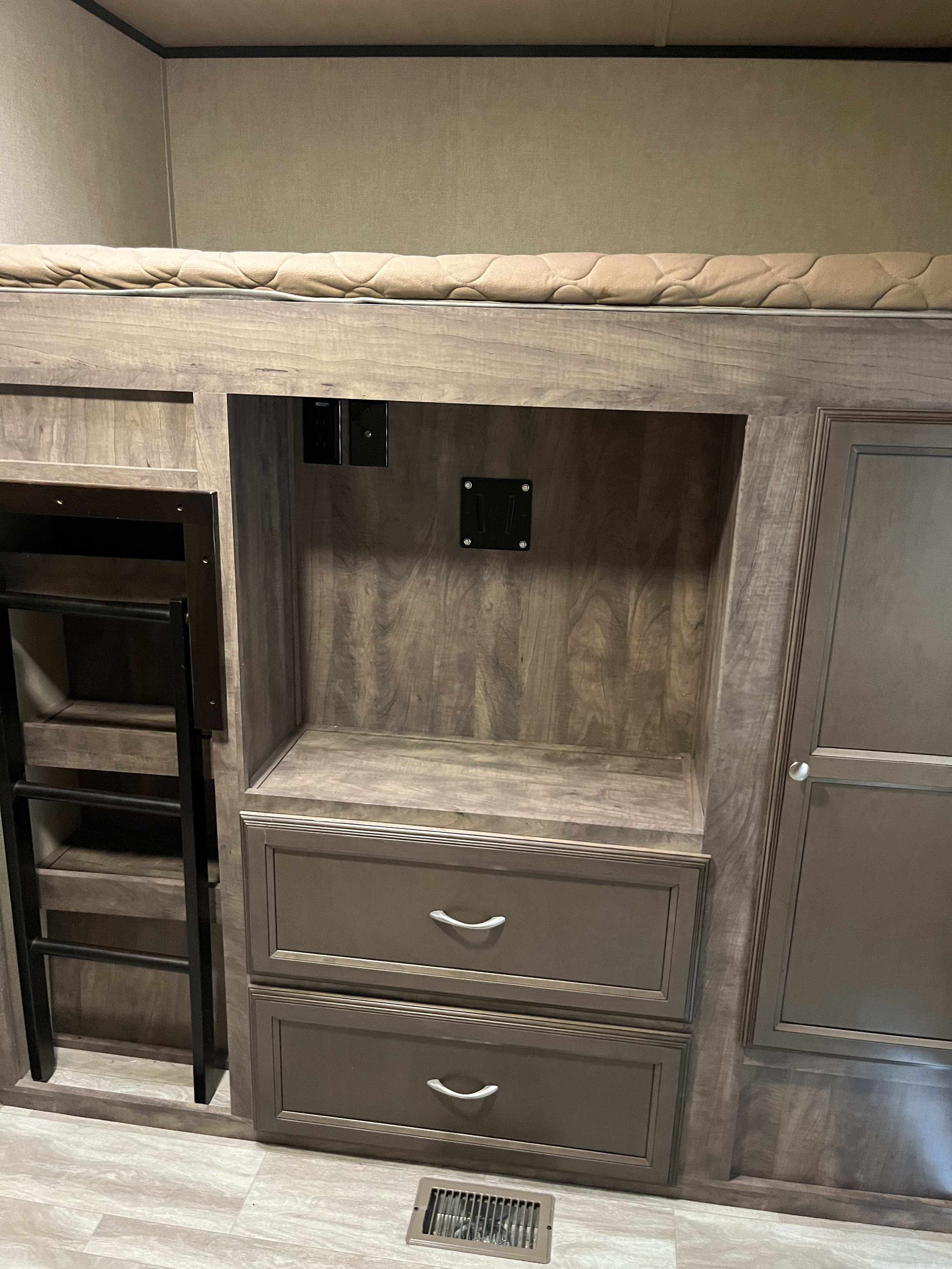 Gulf Stream Gulf Breeze Champagne 2017