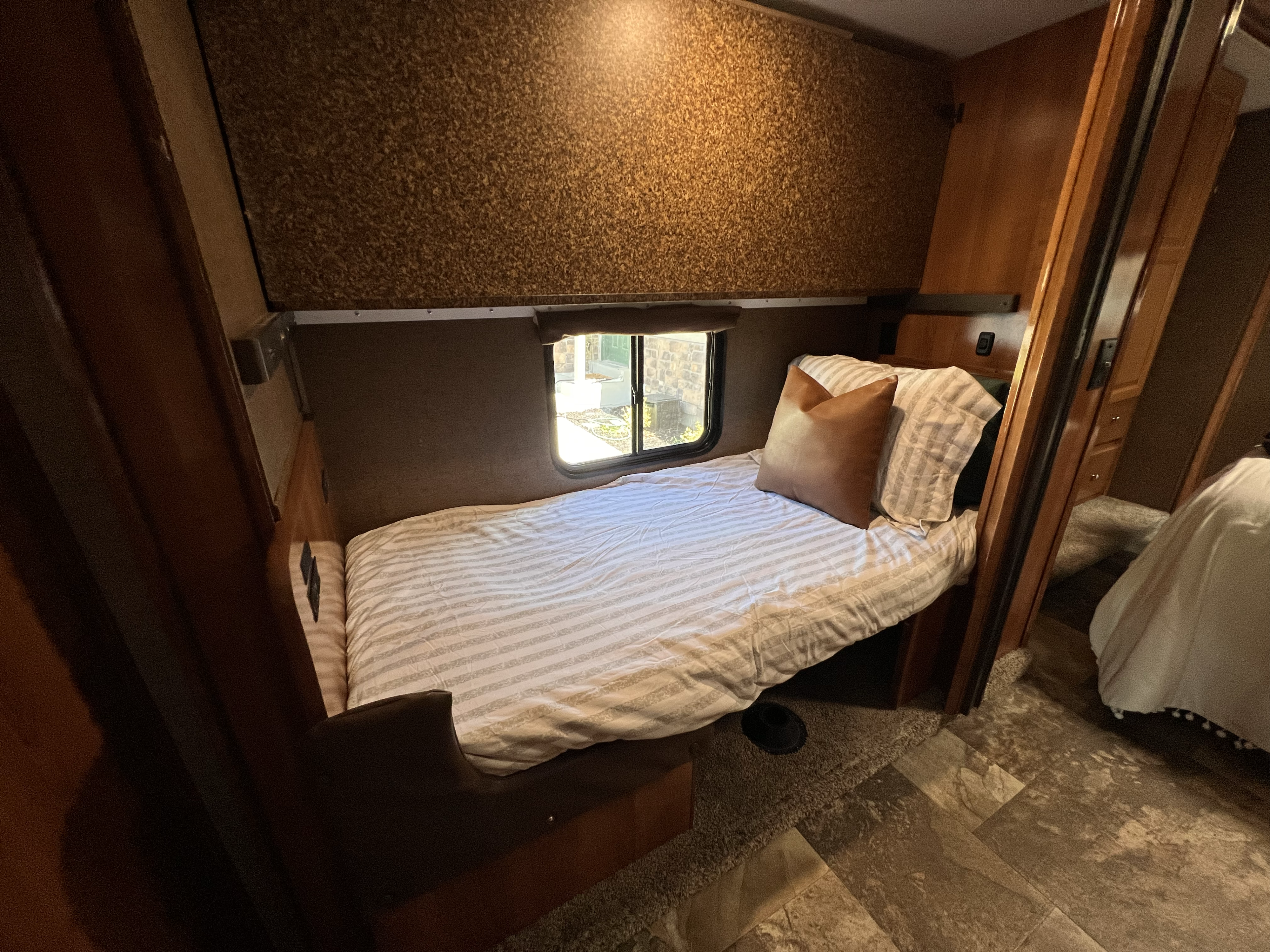 bunk of convertible dinette. Other Other 2018