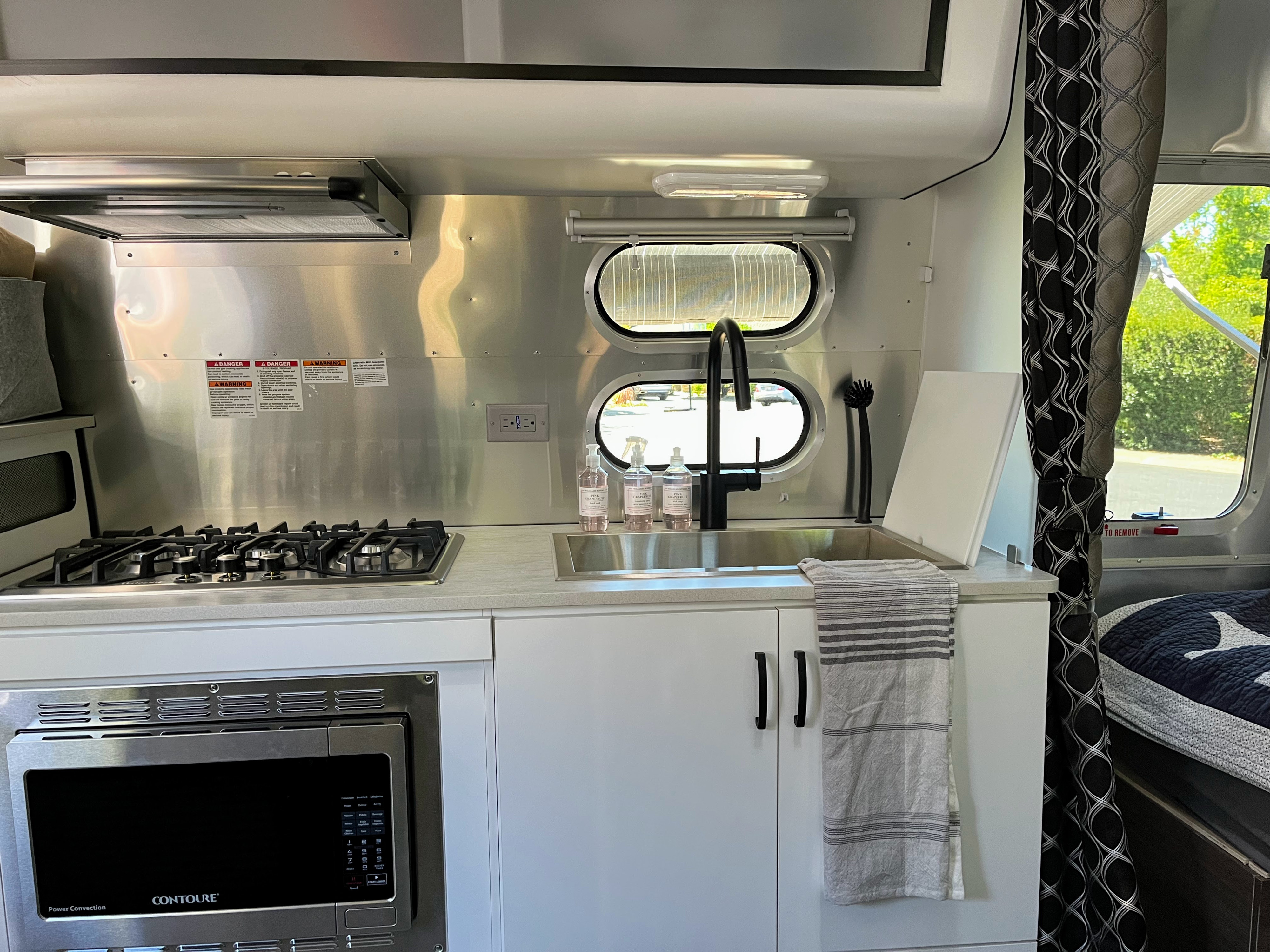 airstream convection microwave oven