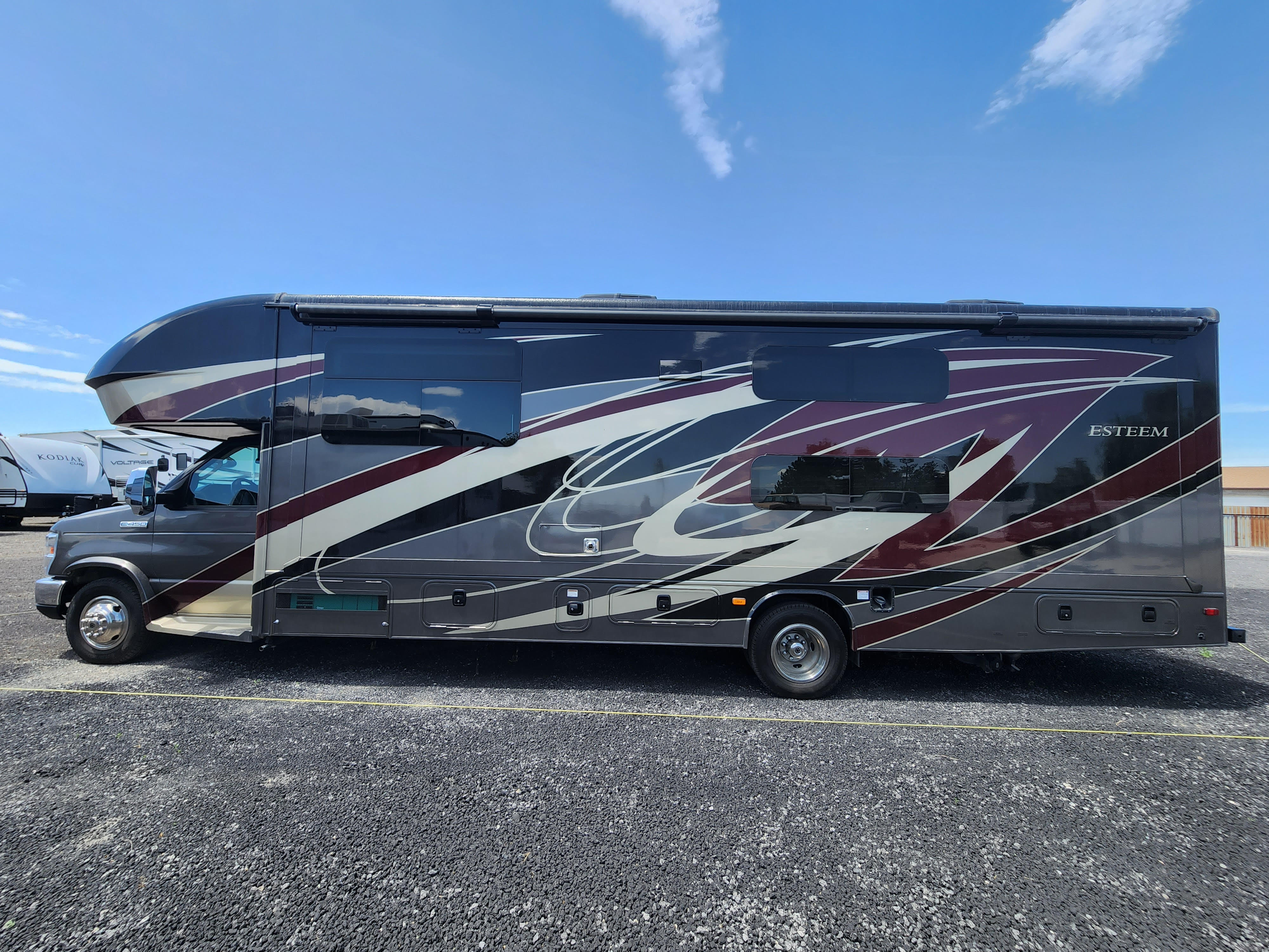2019 Esteem Series 31F
