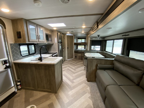 Travel trailer RV Rental 