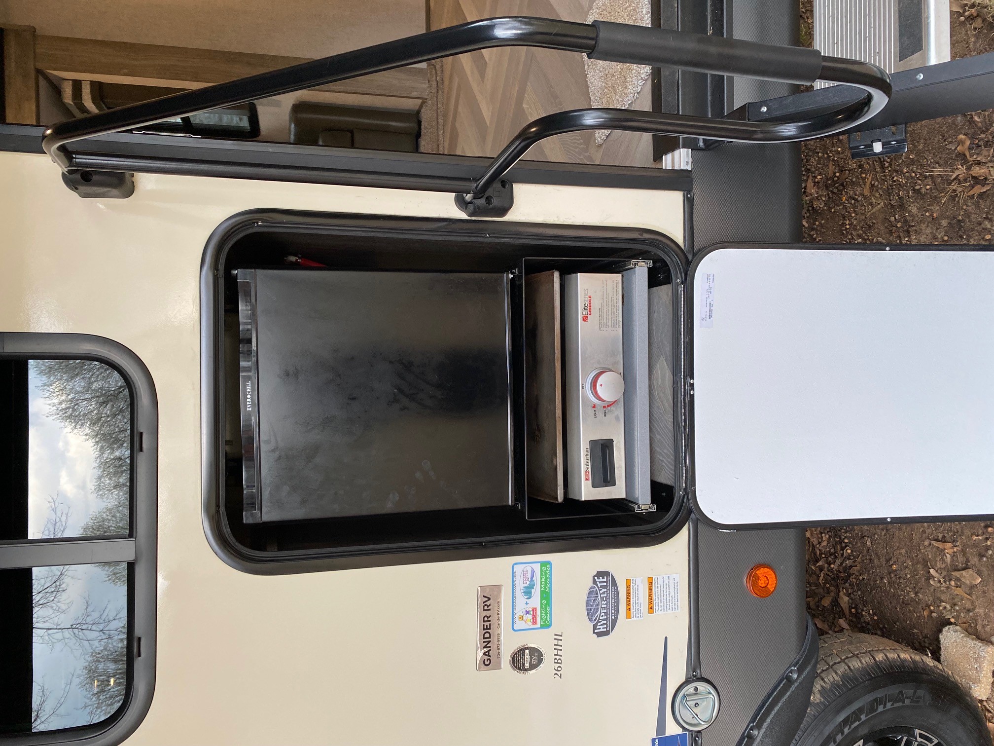 Travel trailer RV Rental 