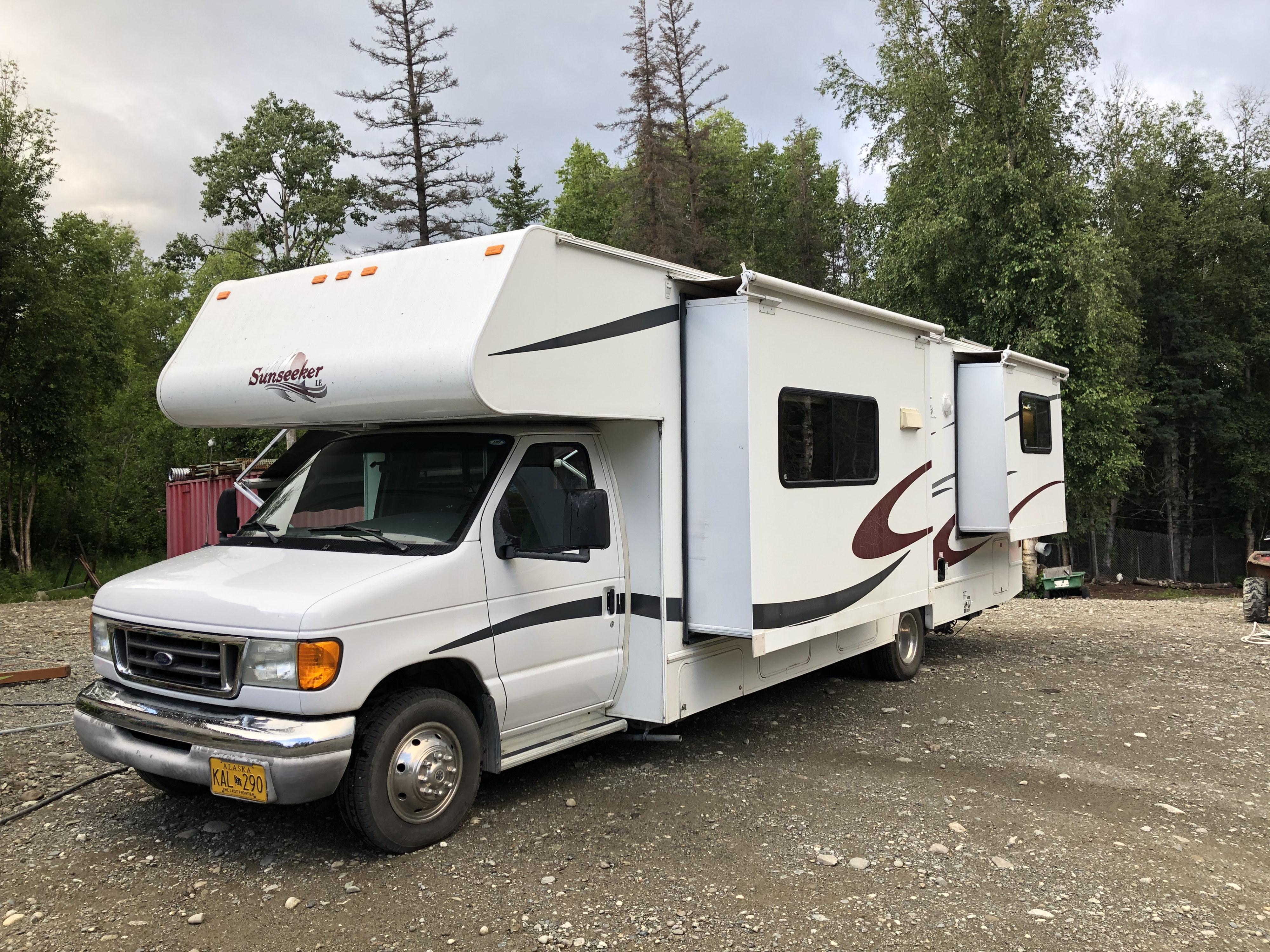 2013 Dutchmen Express Class C Rental in Wasilla, AK