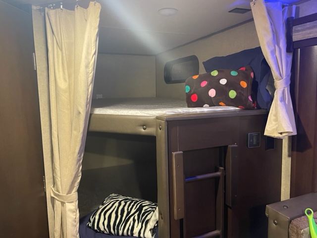 Forest River Cherokee Grey Wolf 2018