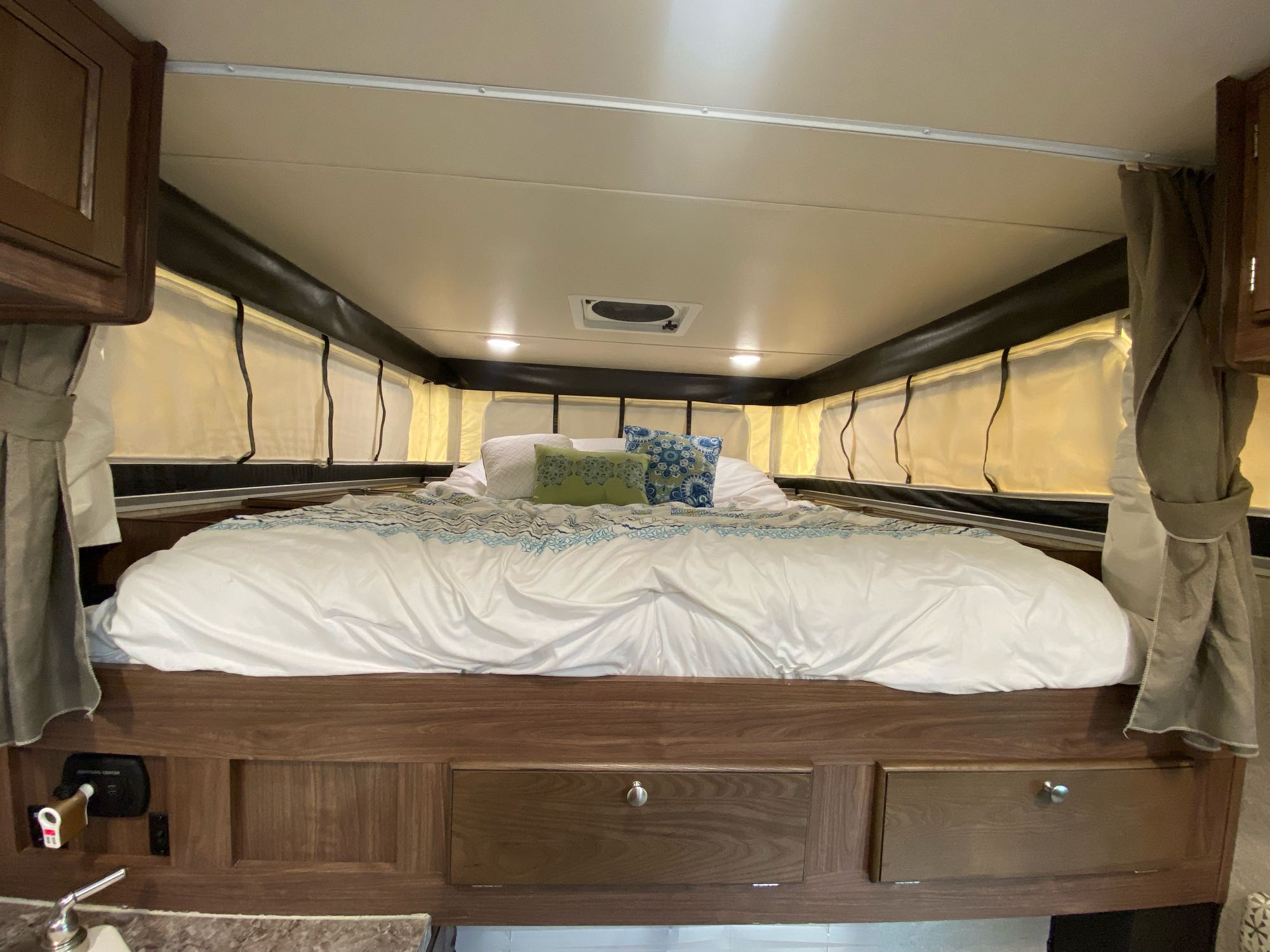 Truck Camper RV Rental 
