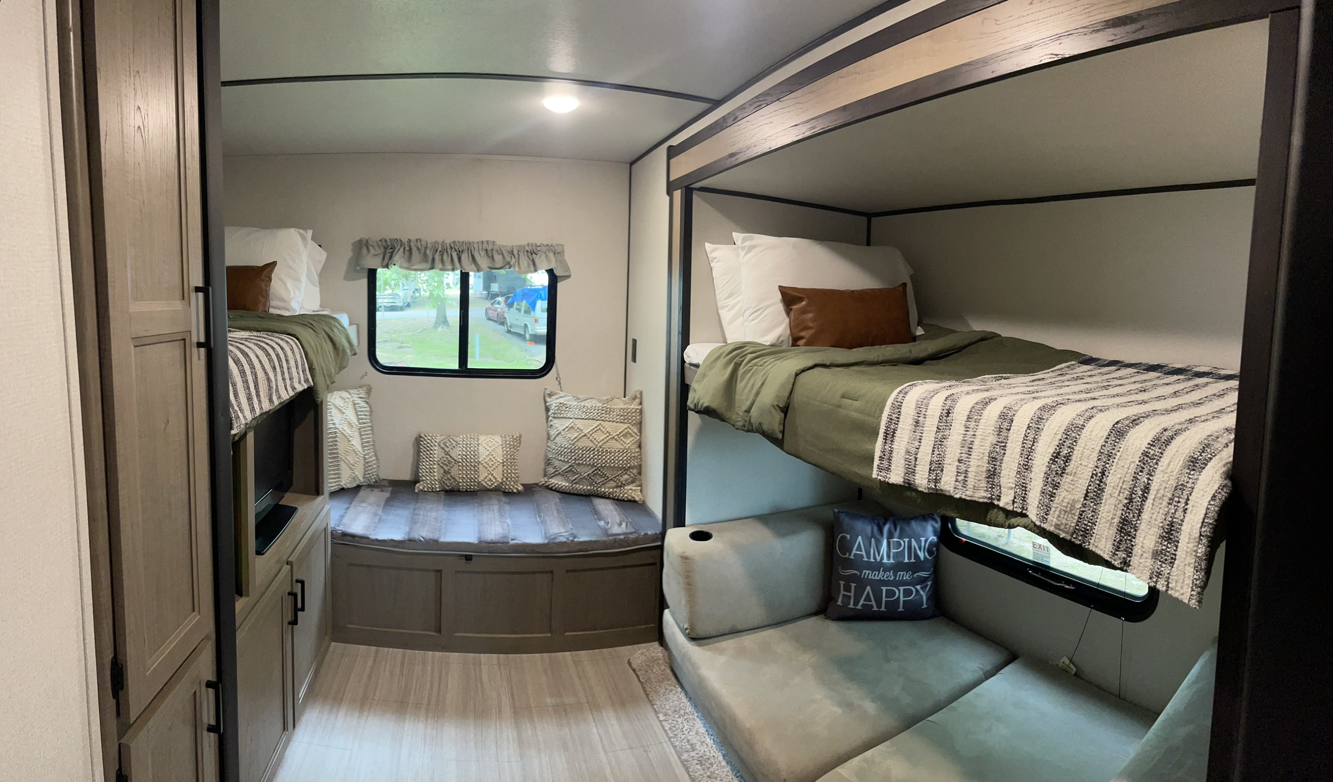 Bright rv rental with multiple bunk beds, a comfy window bench, and ample storage. Perfect for your next adventure!. Keystone RV Hideout 2021