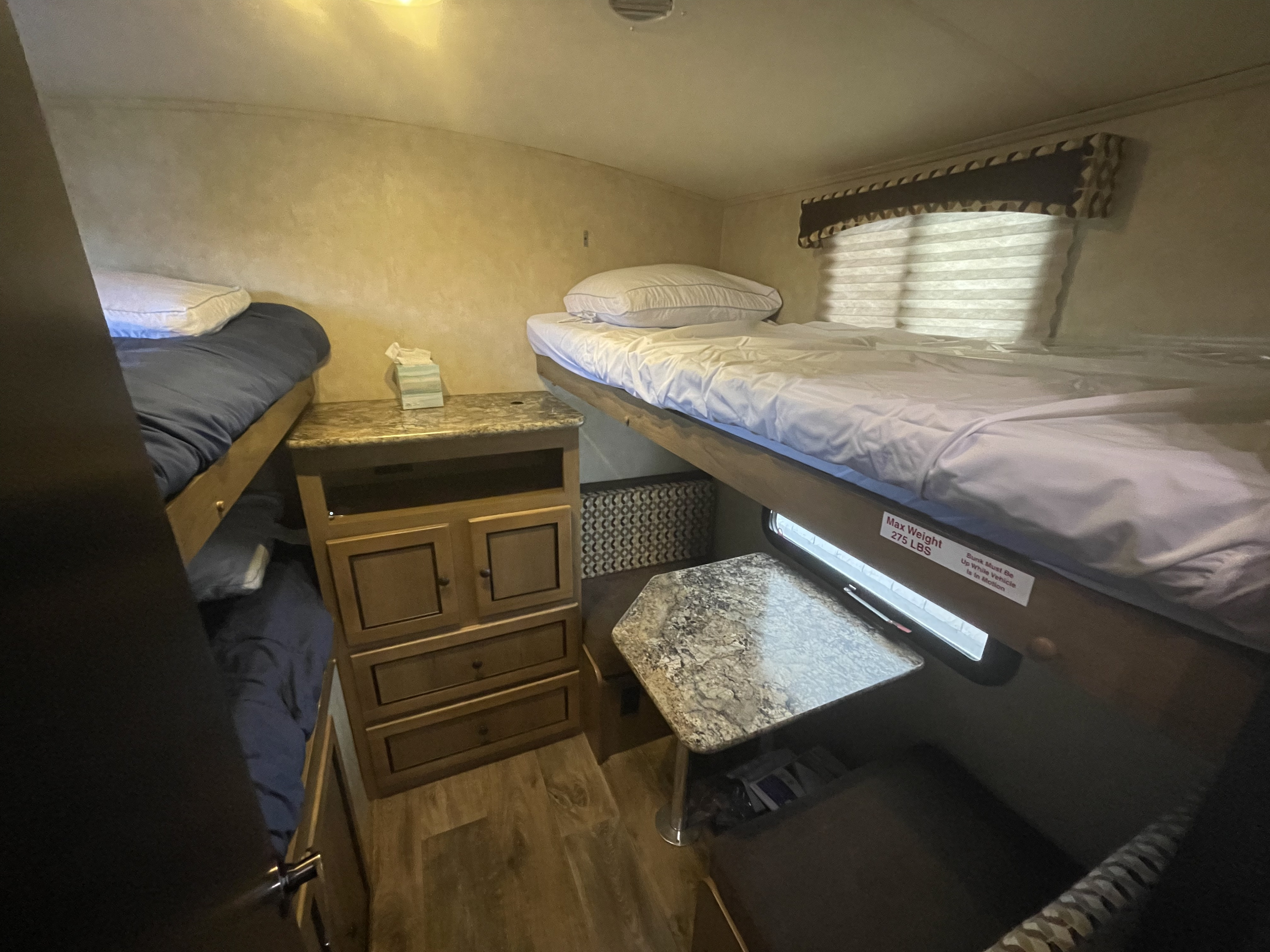 Bunkhouse sleeps 4. Cruiser RV Shadow Cruiser 2015
