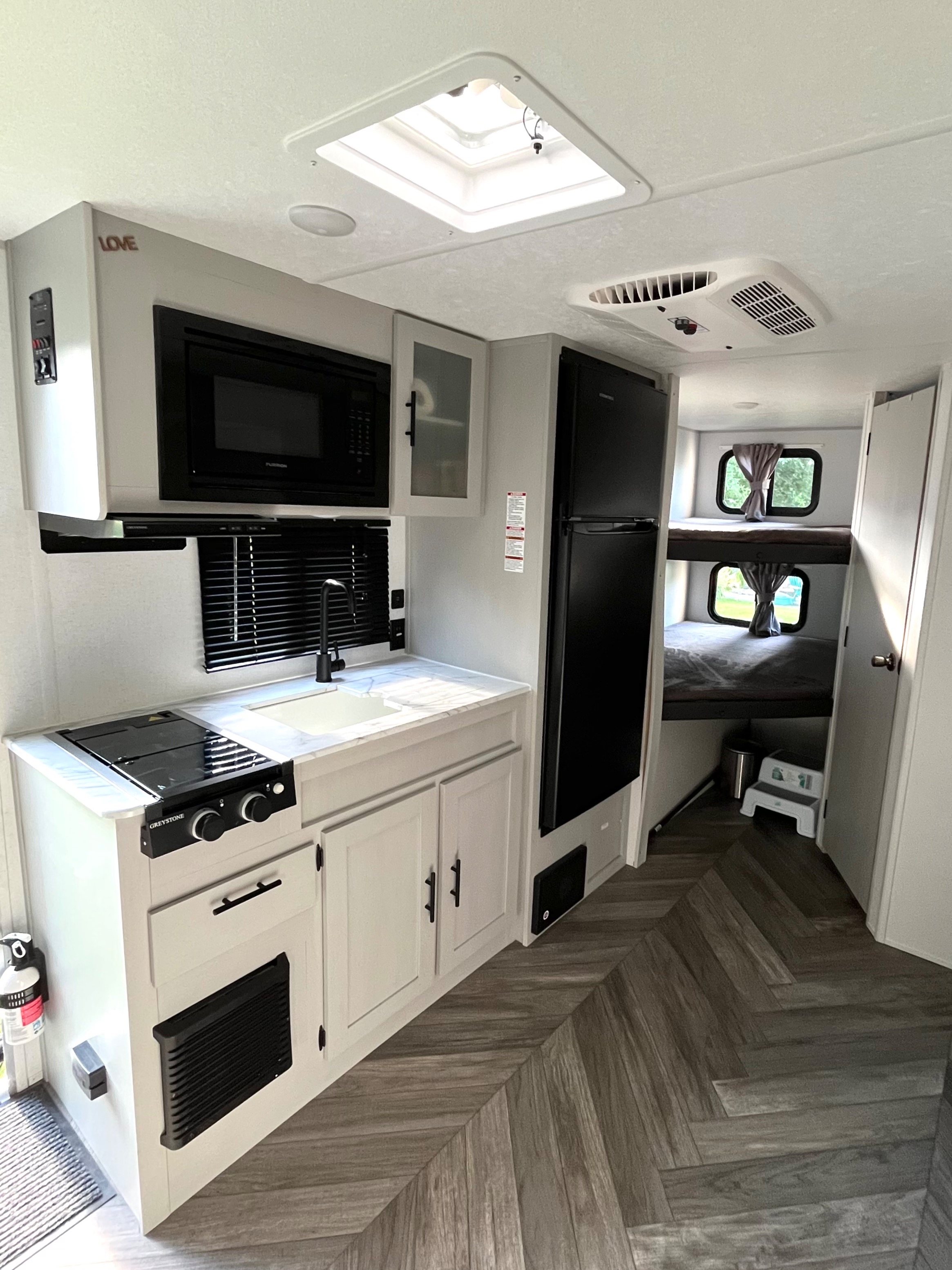 Travel trailer RV Rental 