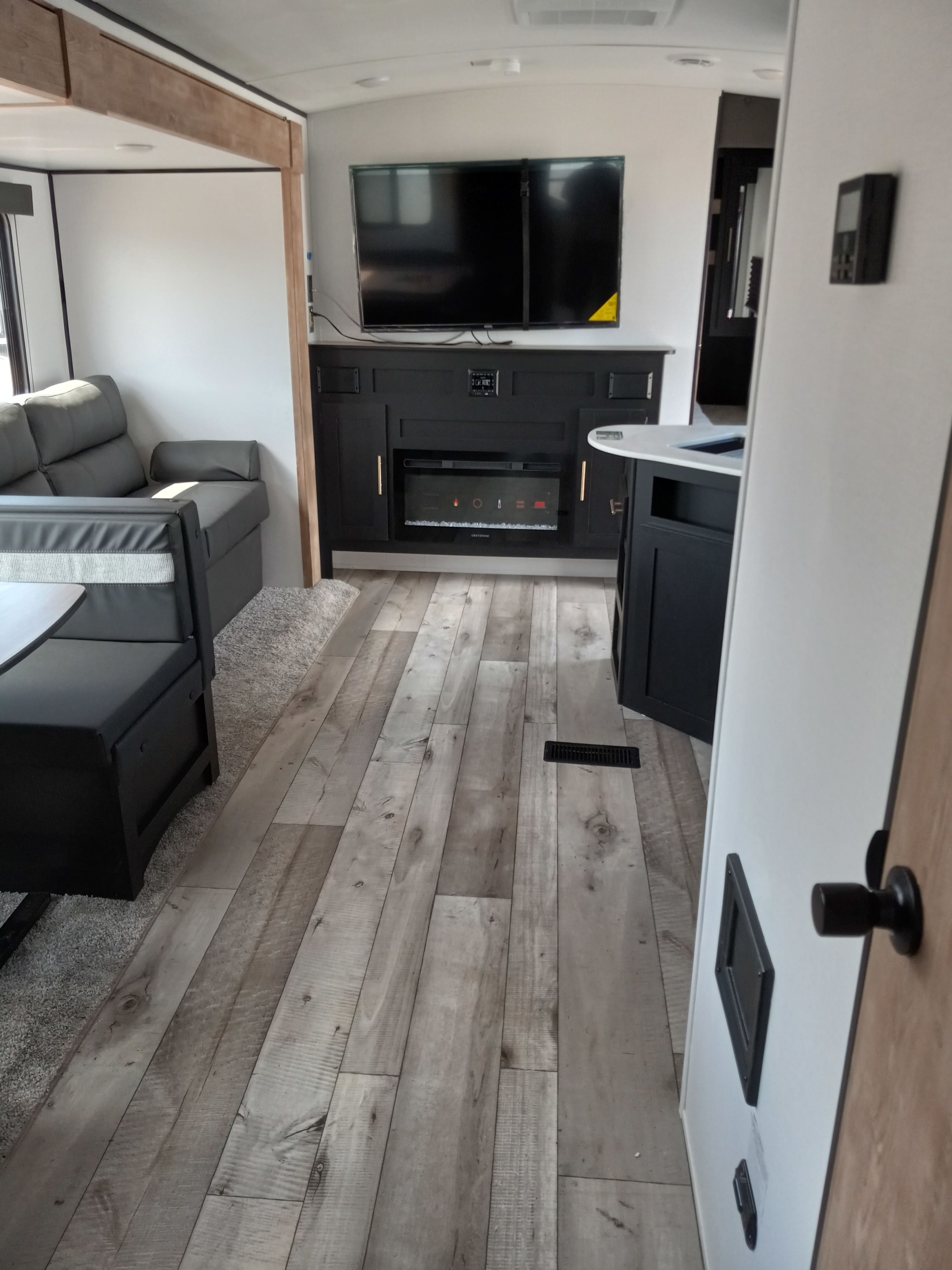 2022 keystone 303bh