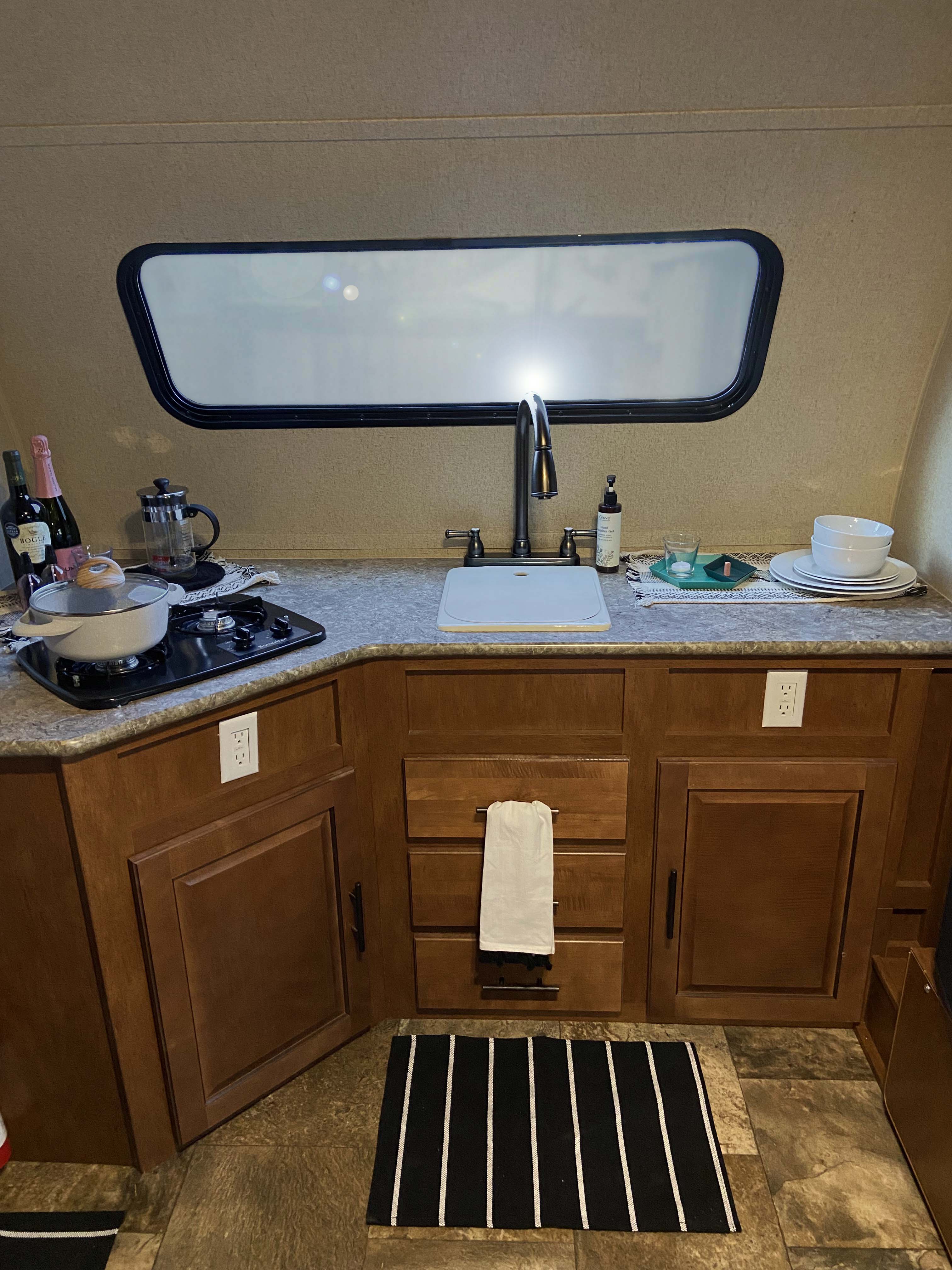 Travel trailer RV Rental 
