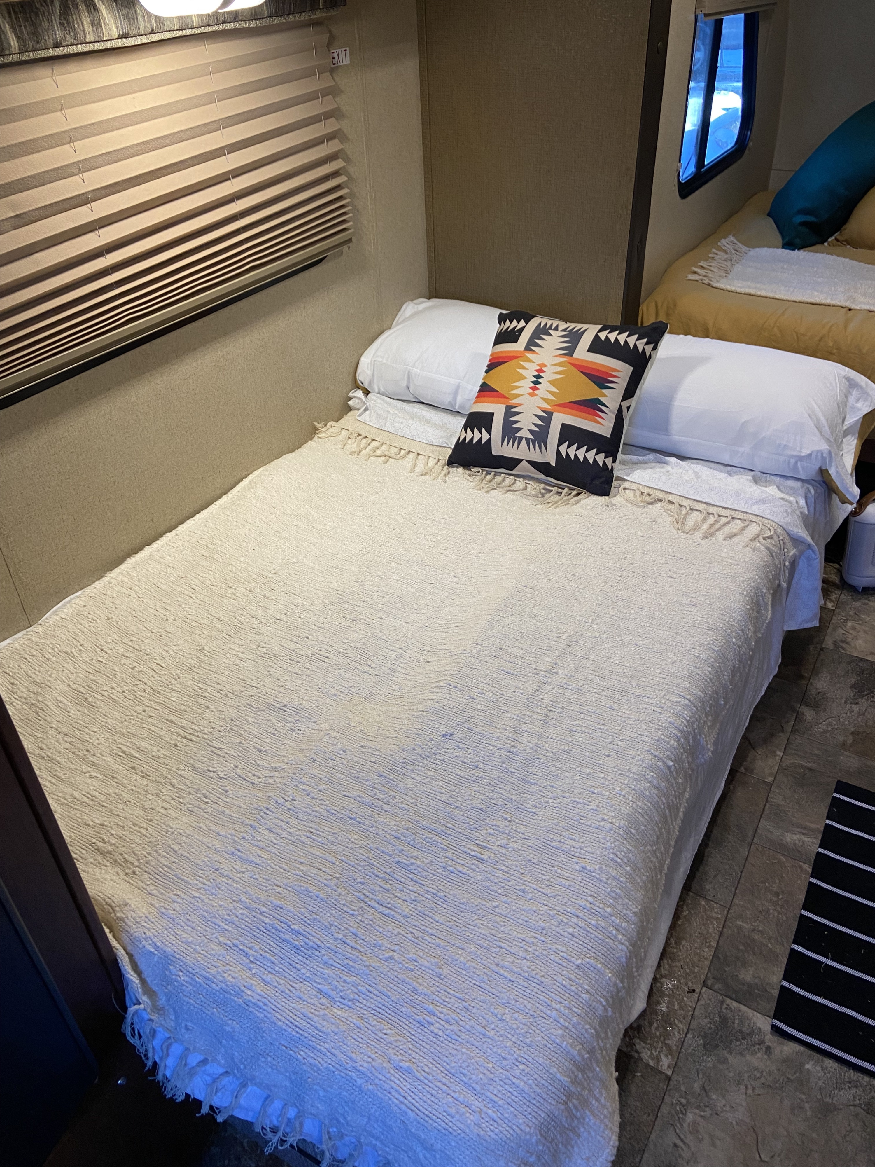 Travel trailer RV Rental 