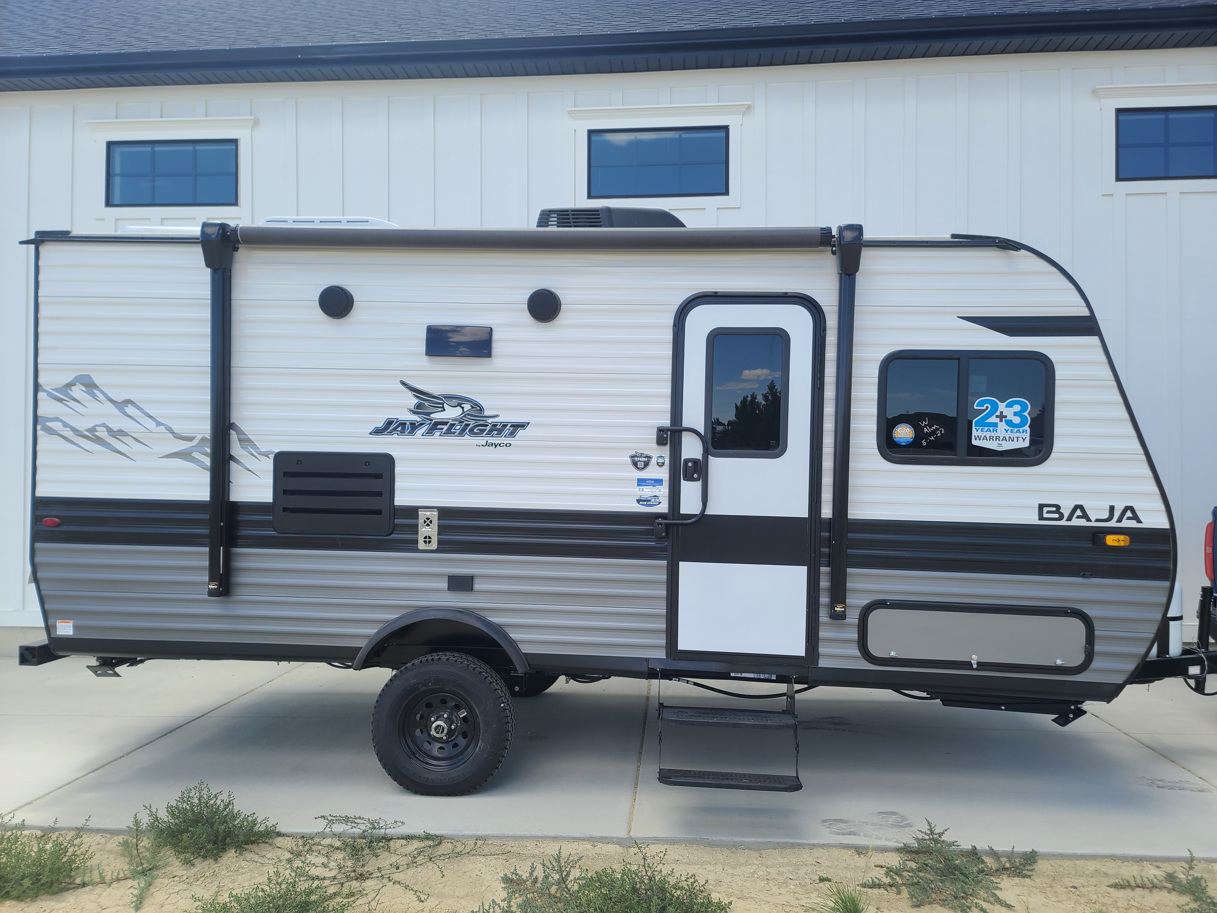 2022 Jayco Baja 174. lightweight trailer. pull with small vehicle