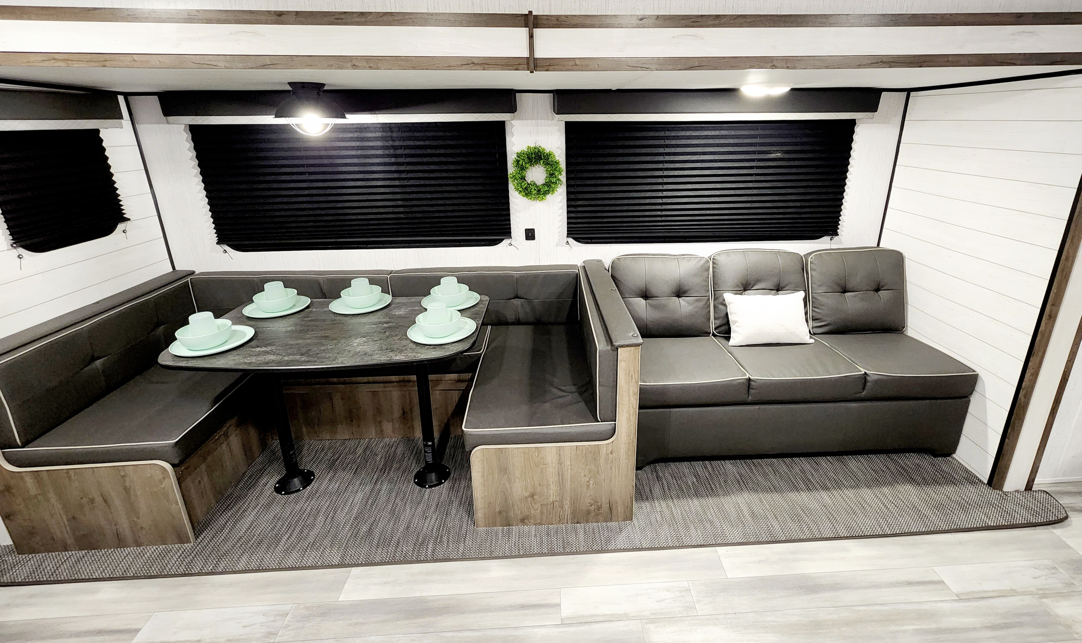 Travel trailer RV Rental 