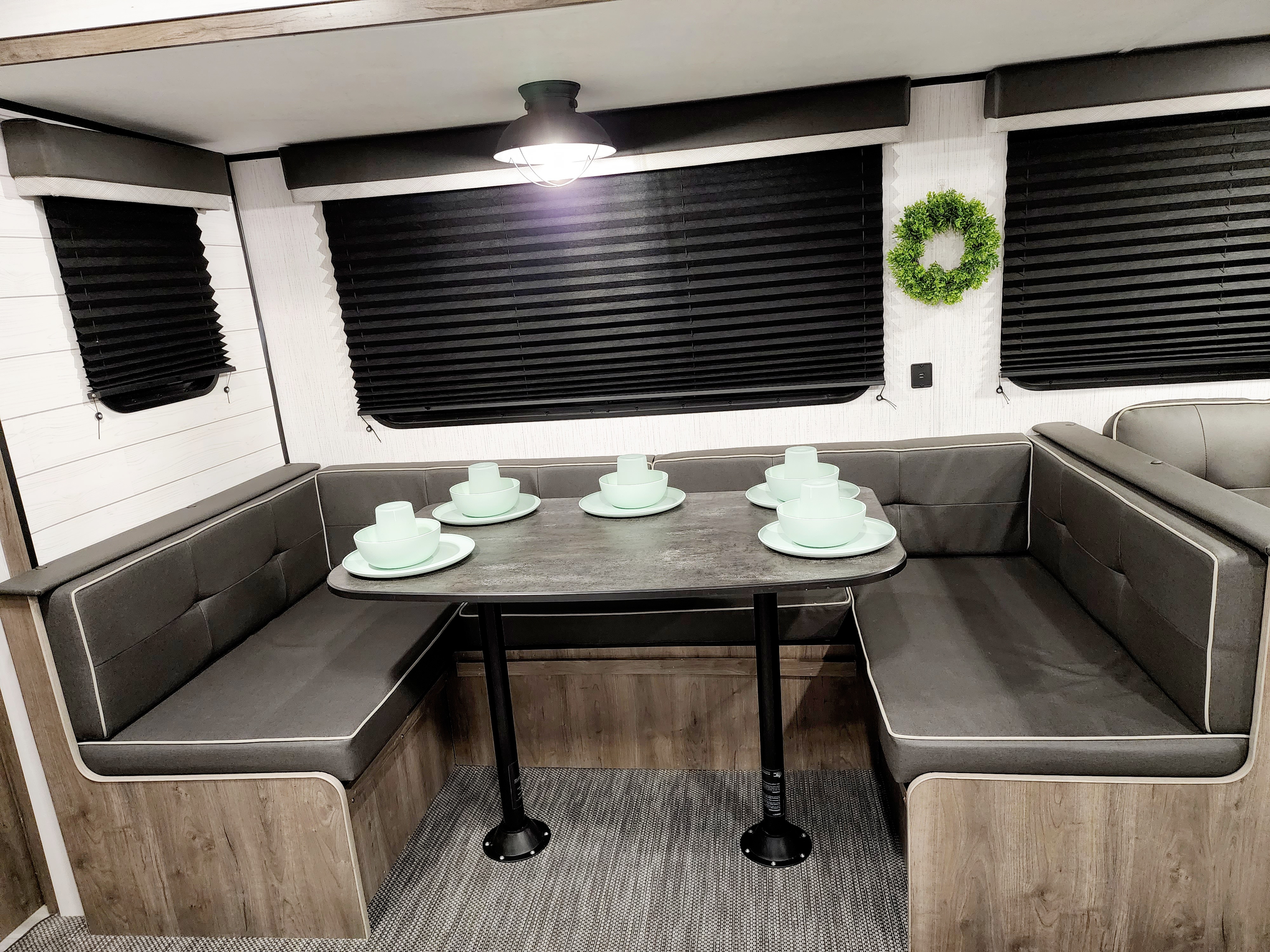 Travel trailer RV Rental 