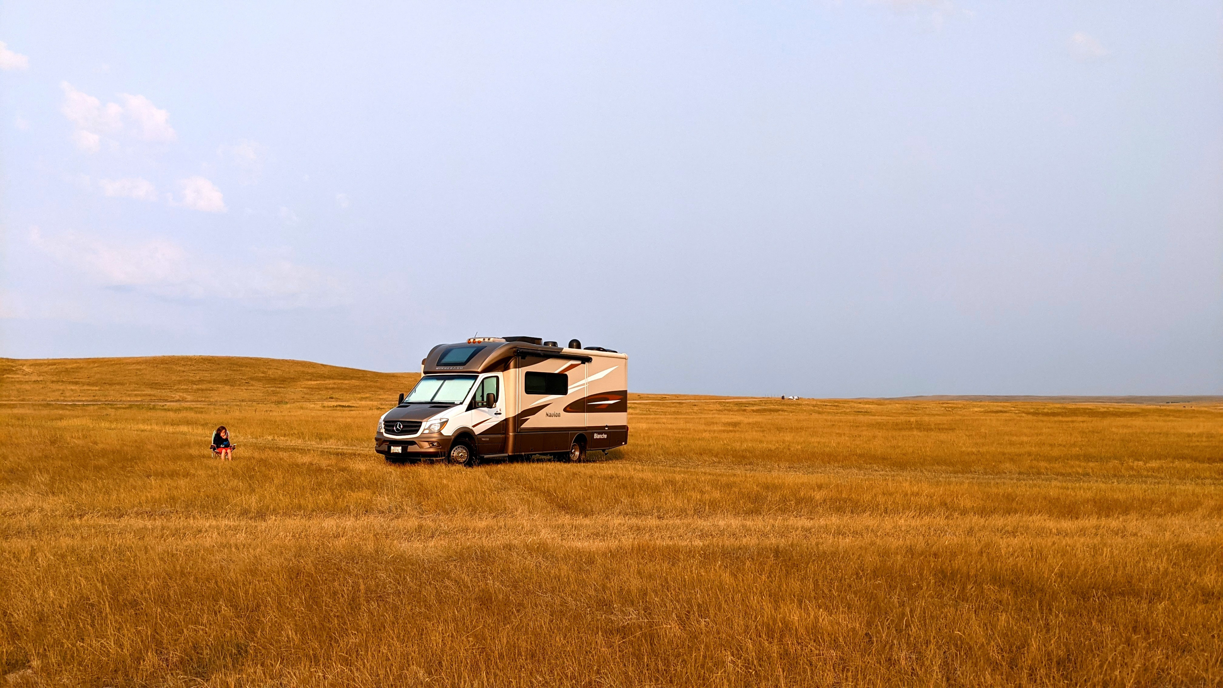 Golden Girl Blanche: 2017 Winnebago Navion Mercedes Sprinter