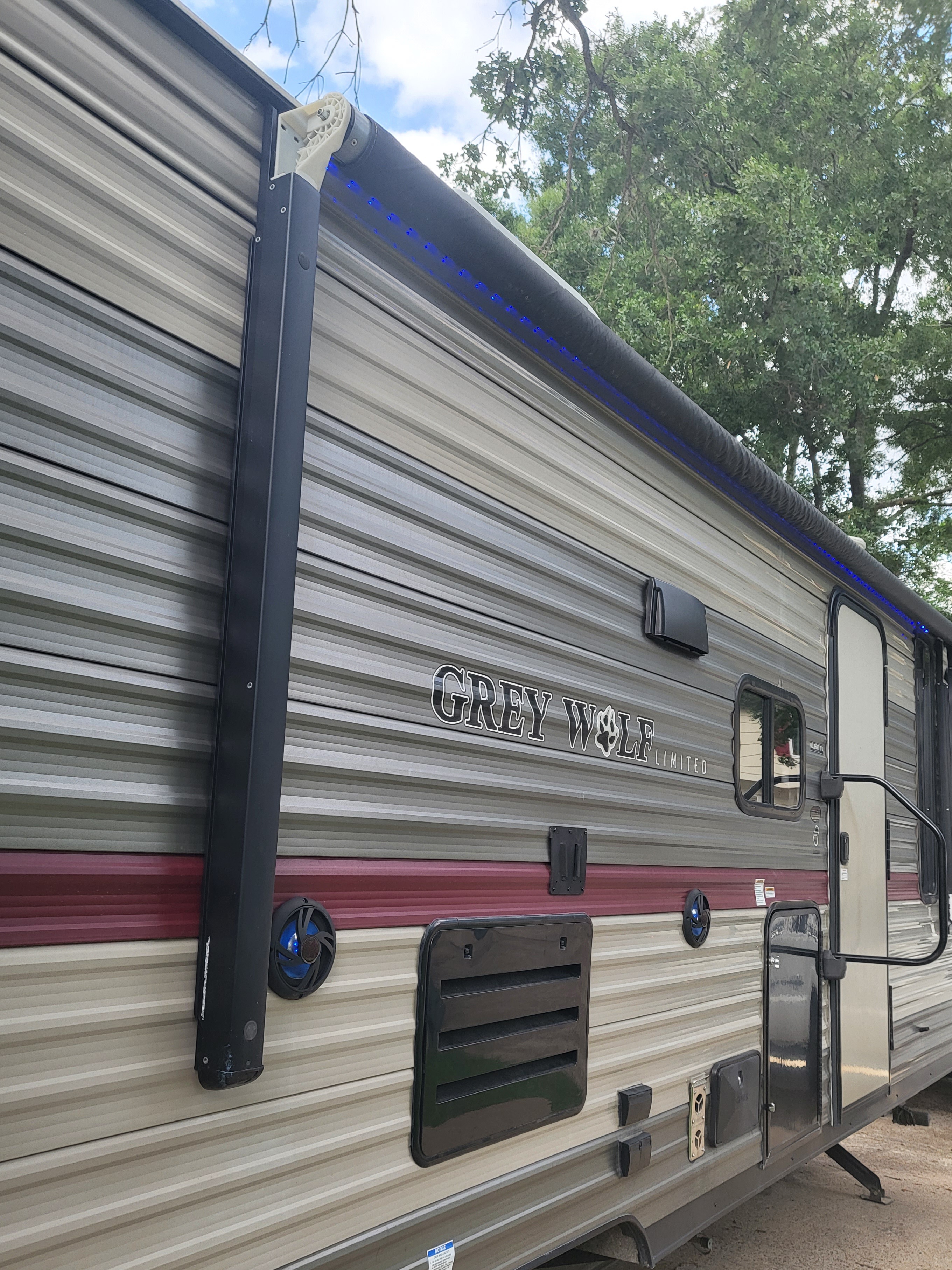 Travel trailer RV Rental 