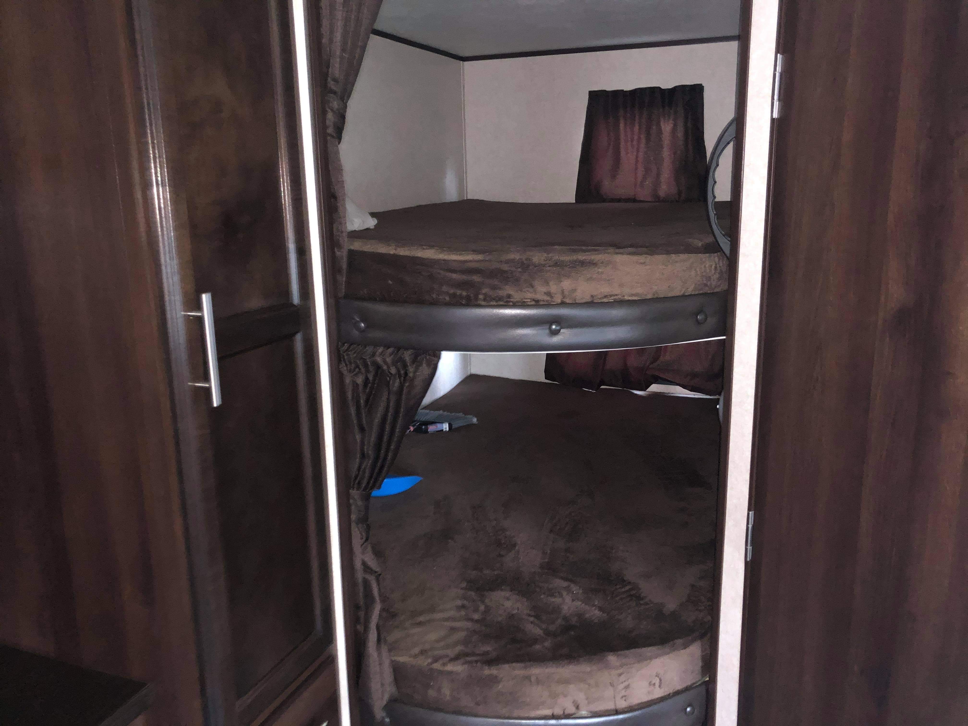 Double bunks. Jayco Jay Flight SLX 2019