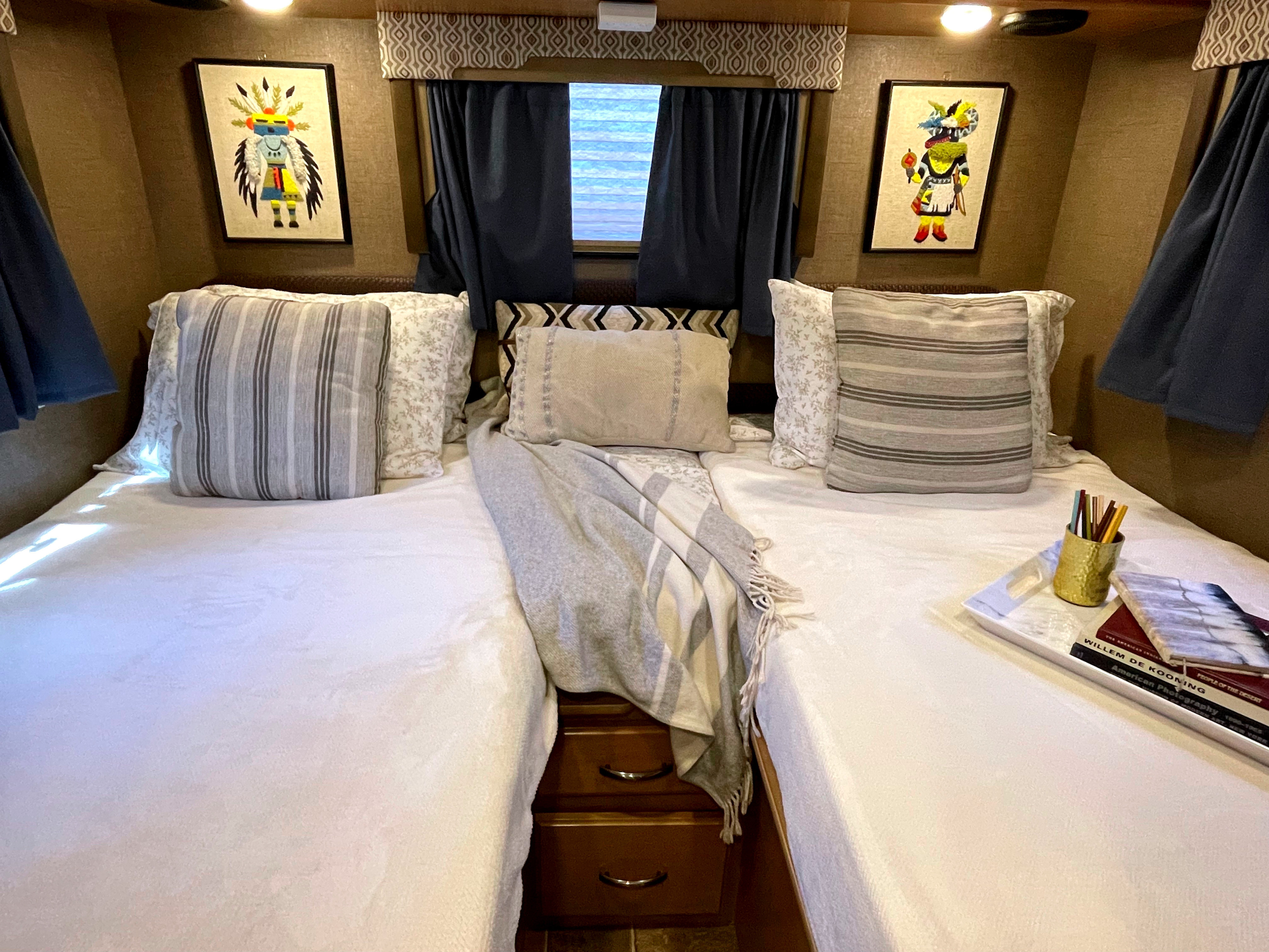 Rear bedroom - Can be 2 twins or one King with middle piece addition which is hidden under driver side bed. . Thor Vegas 2017