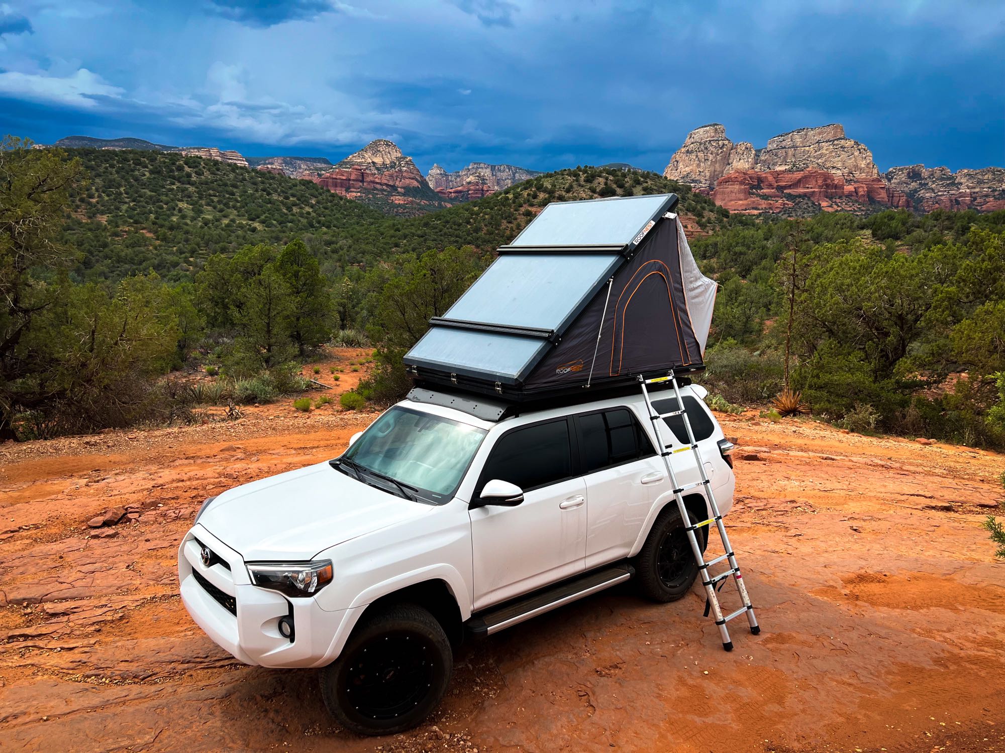 2018 Toyota Toyota 4Runner Truck Camper Rental in Chandler, AZ