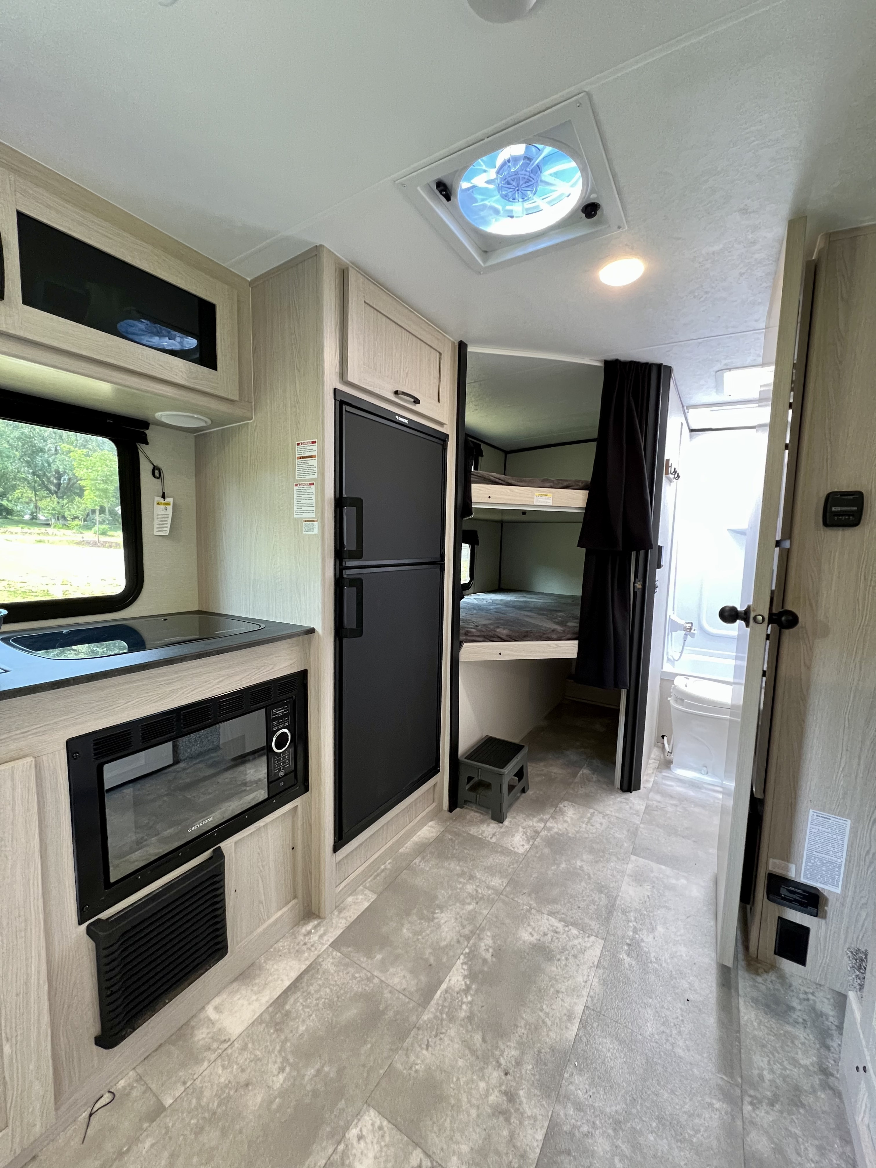 Coachmen Apex 2021