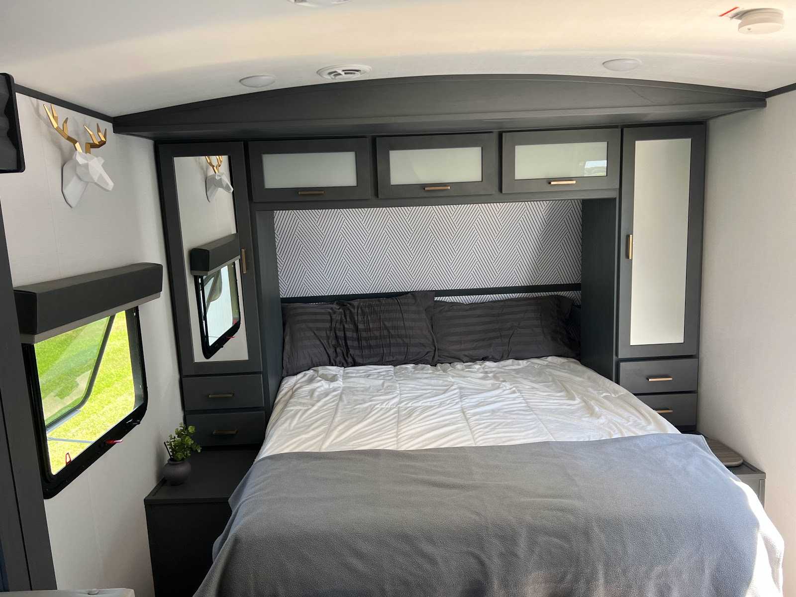 Keystone RV Bullet Premier Ultra Lite 2022