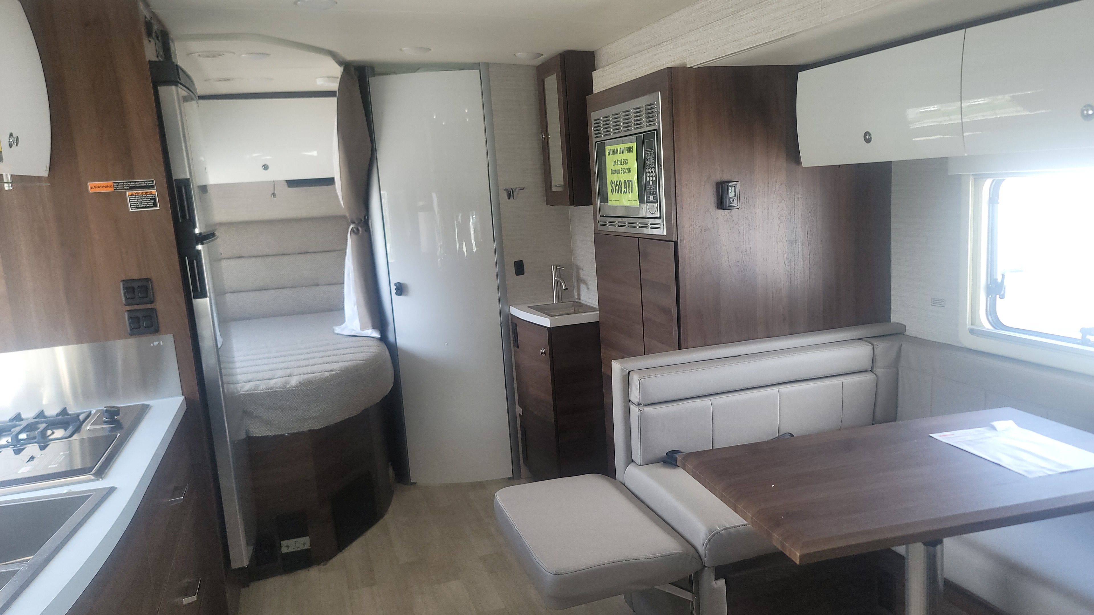 2022 Winnebago Navion