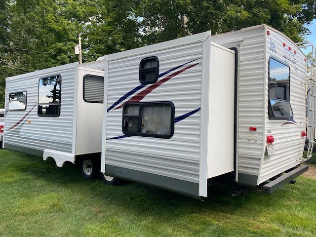 Super Nice 32’ Camper #2 (Jayco - Jay Flight) - Central NY State Area