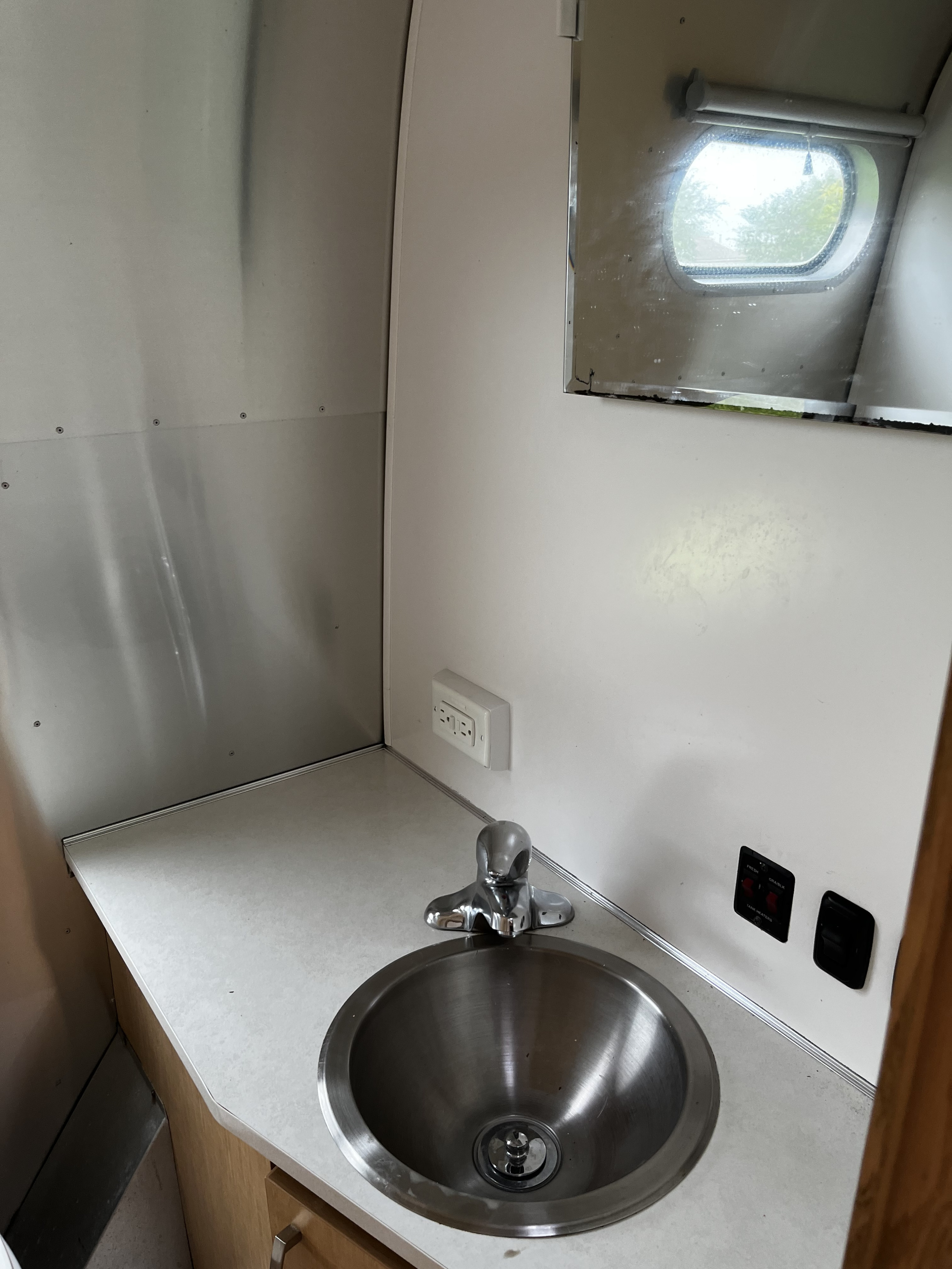 Travel trailer RV Rental 