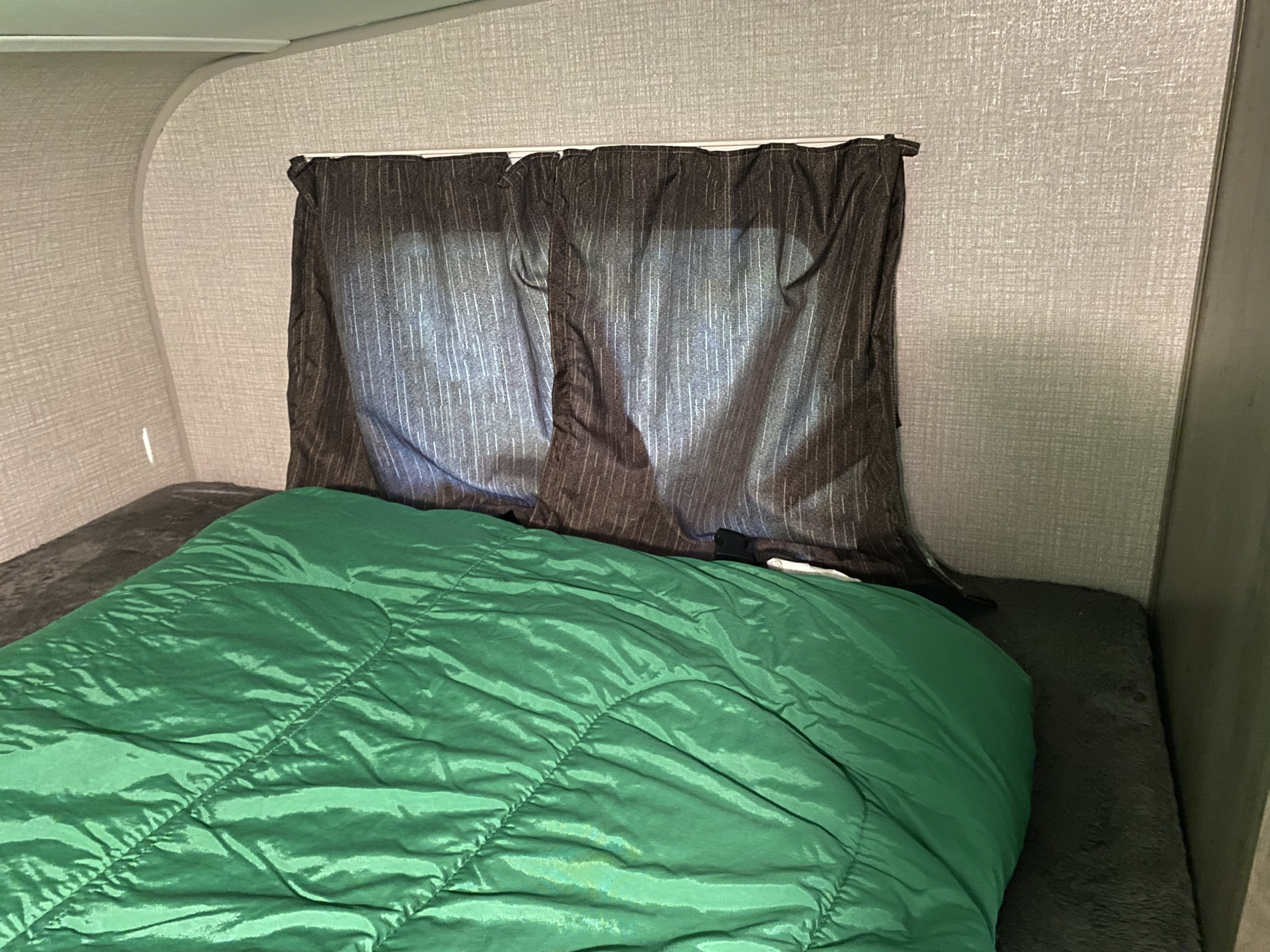 Top bunk. Sonic X 2021