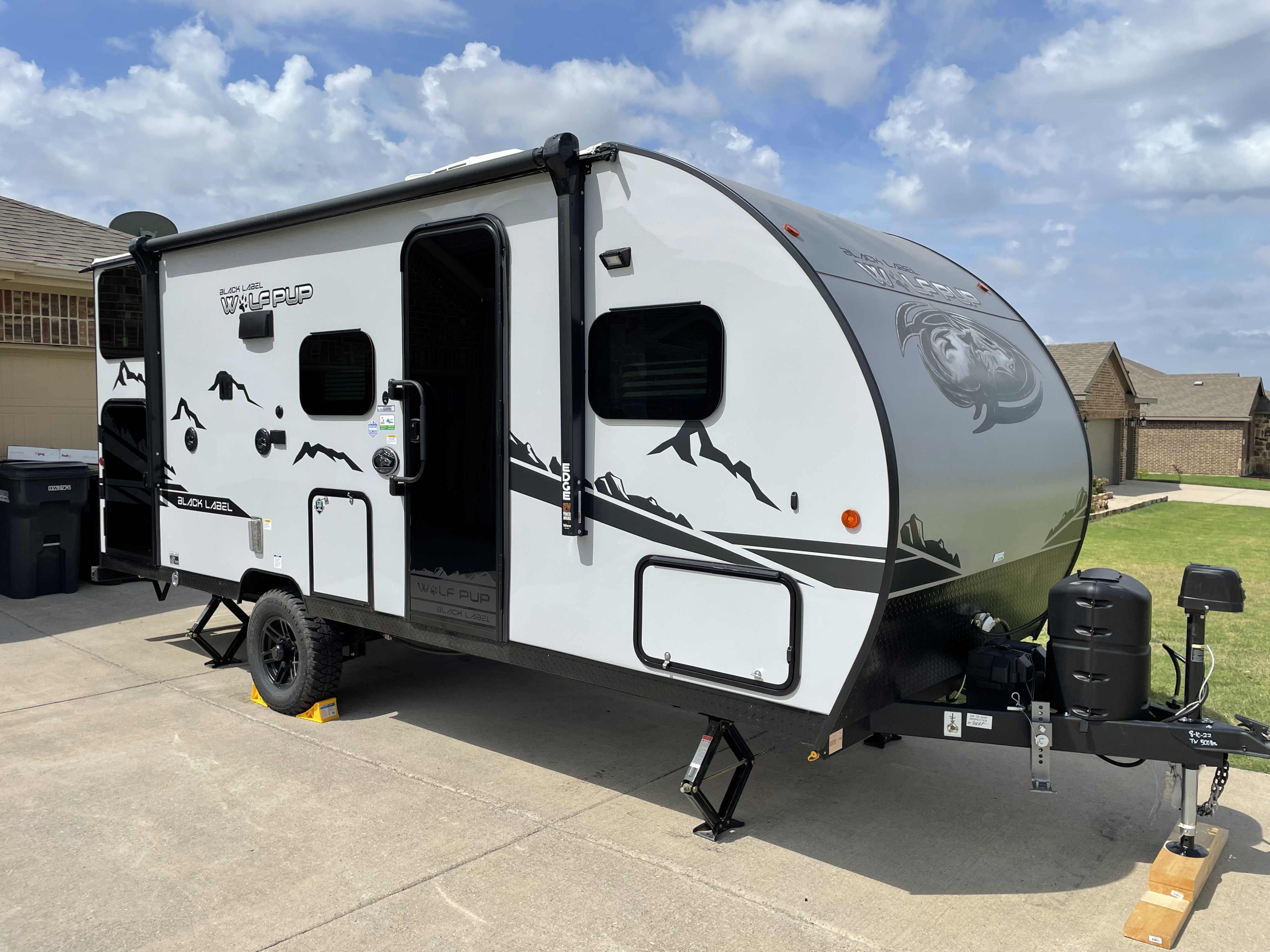 2022 Forest River Cherokee Wolf Pup Black Label Travel trailer Rental in  Nevada, TX | Outdoorsy