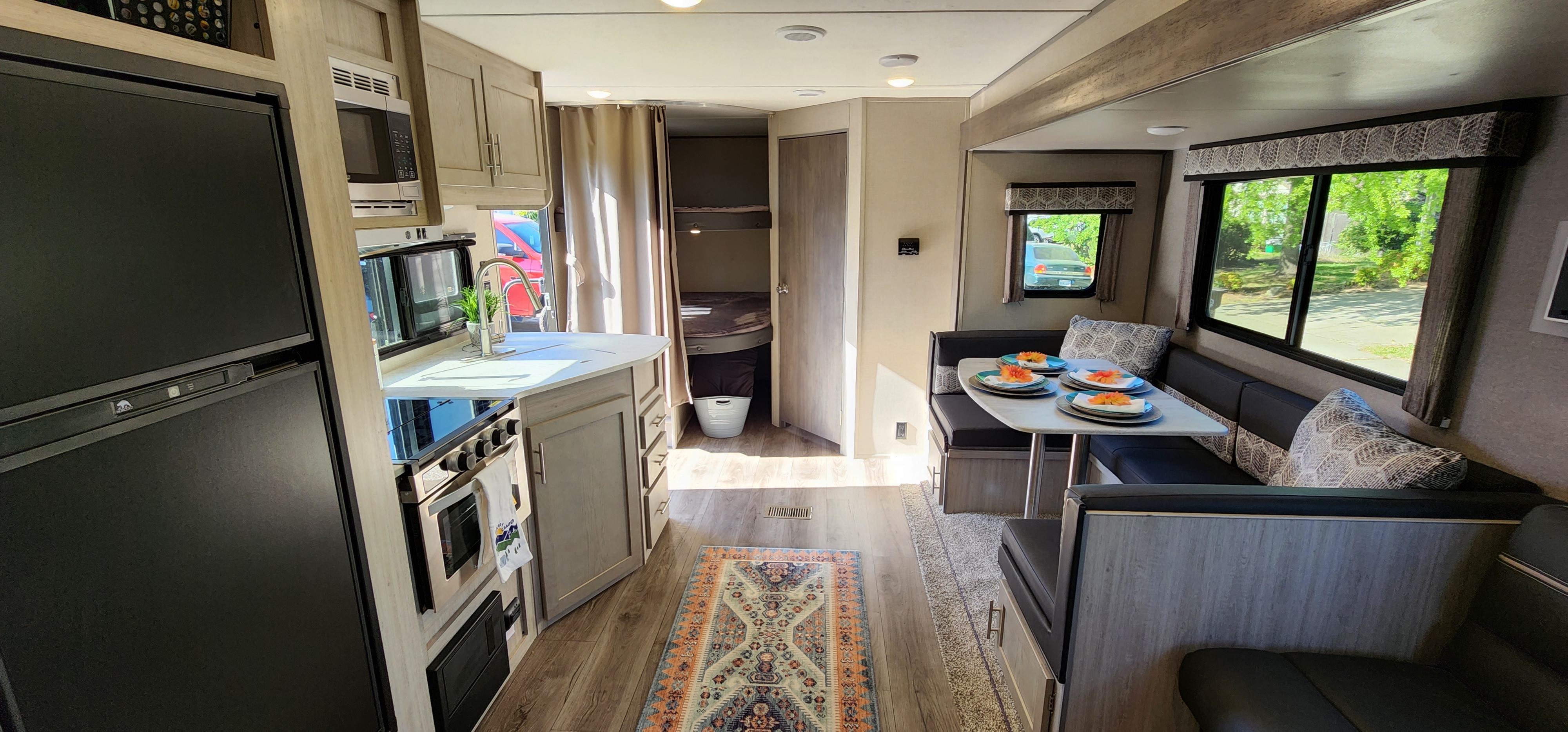 Travel trailer RV Rental 