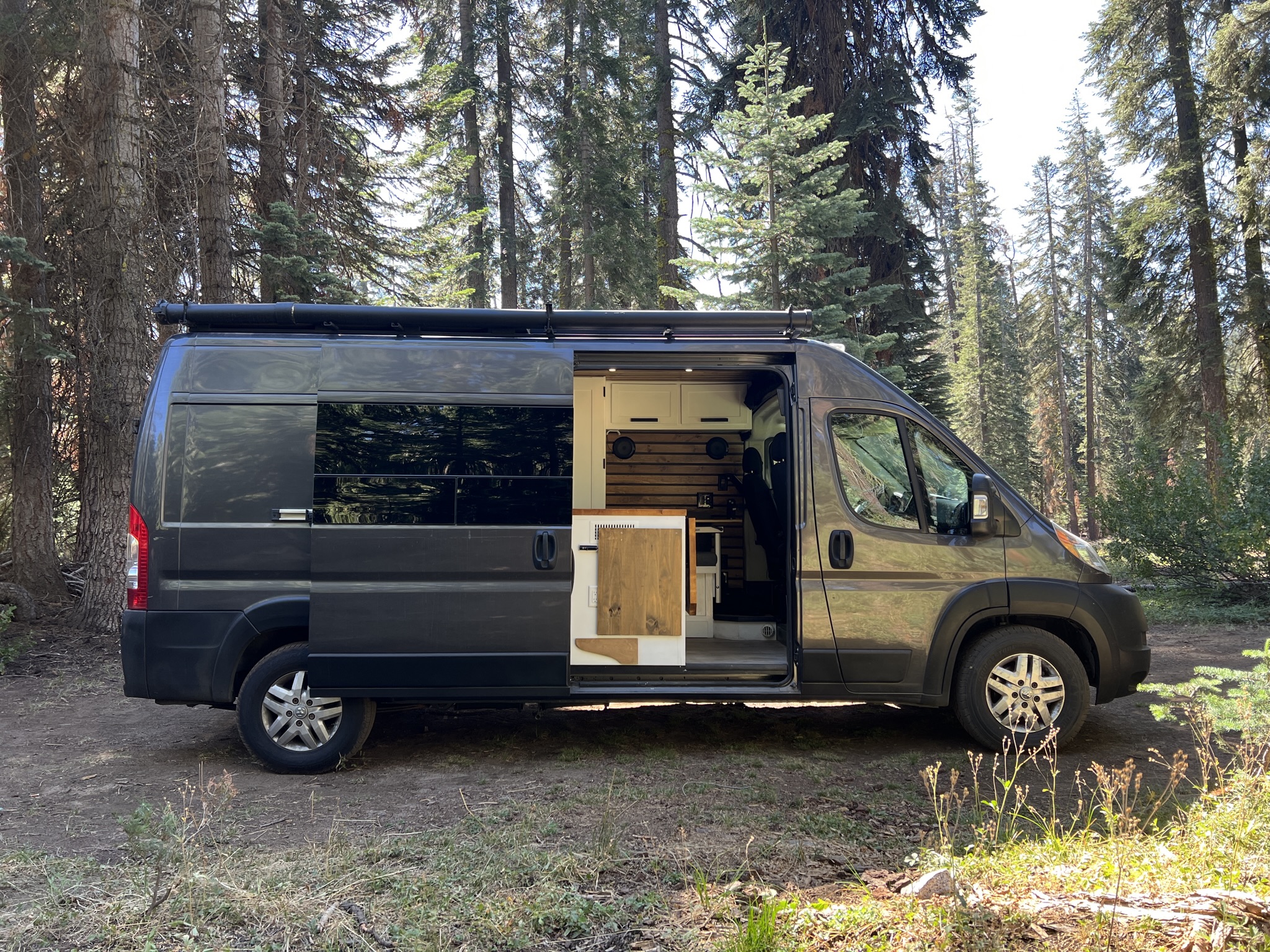 Luxury Stealth Adventure Van | Vangelina Jolie (Long Term Available)