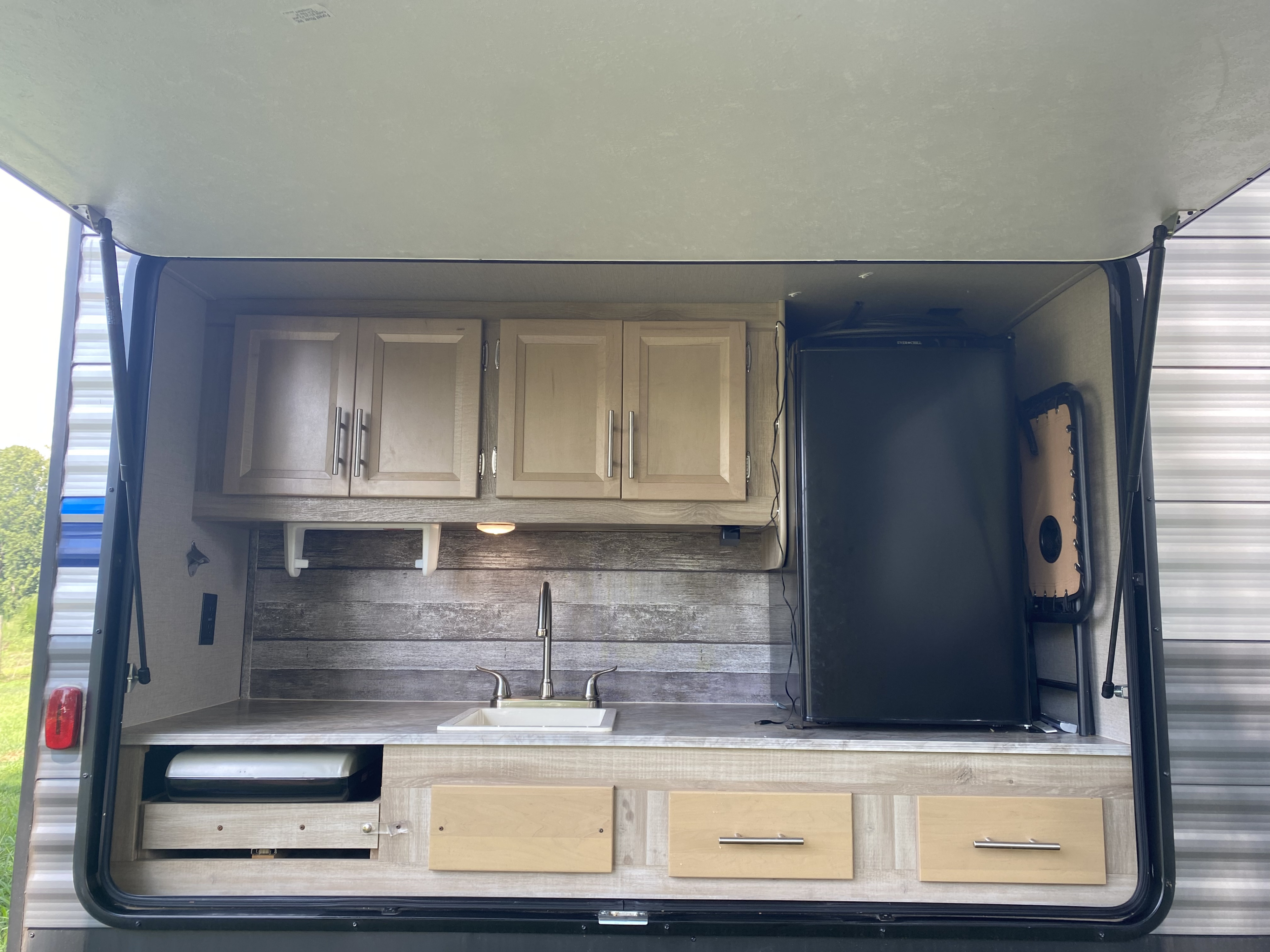 Travel trailer RV Rental 