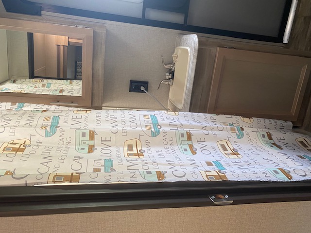 Travel trailer RV Rental 