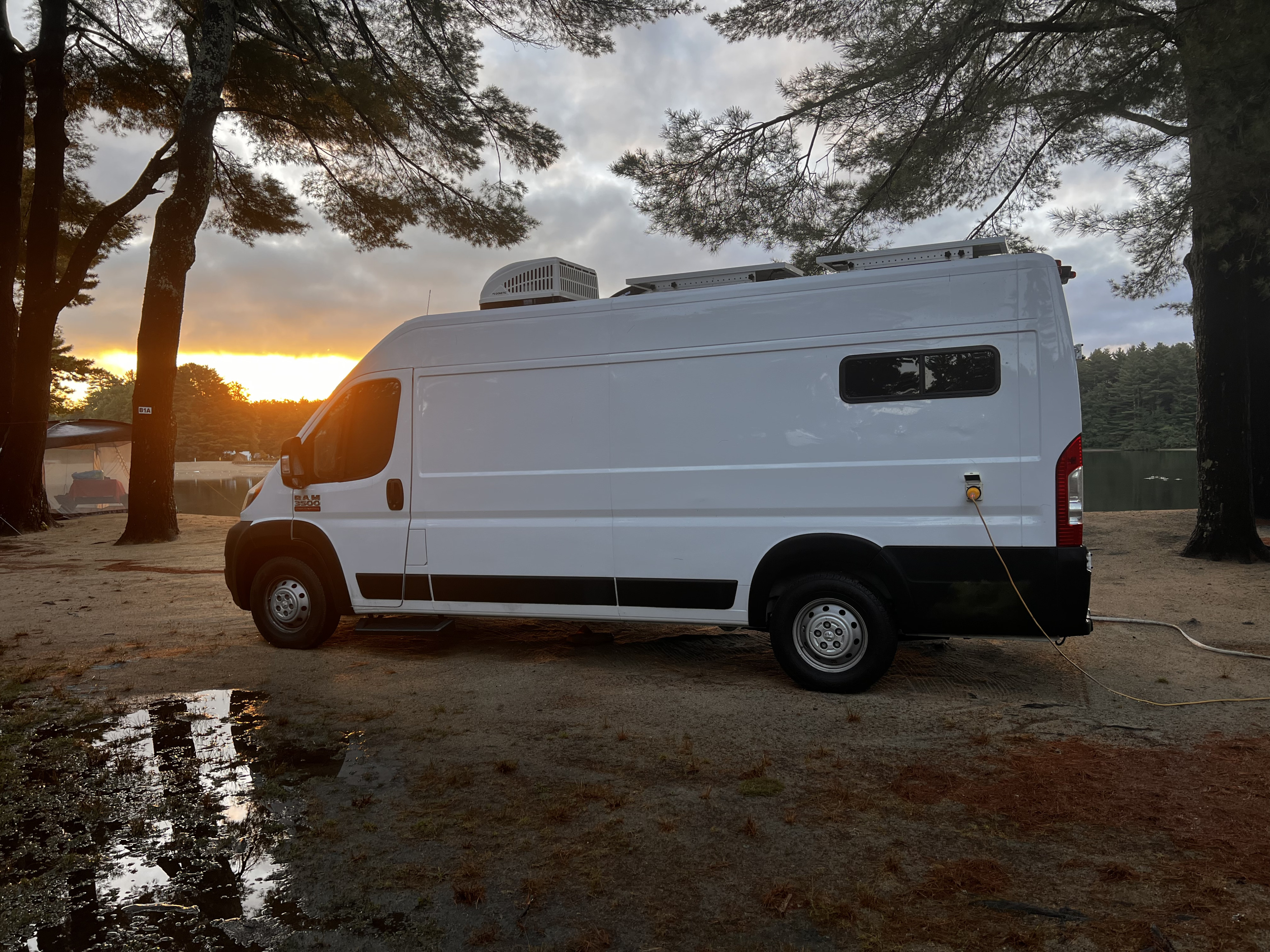 Camper van RV Rental 