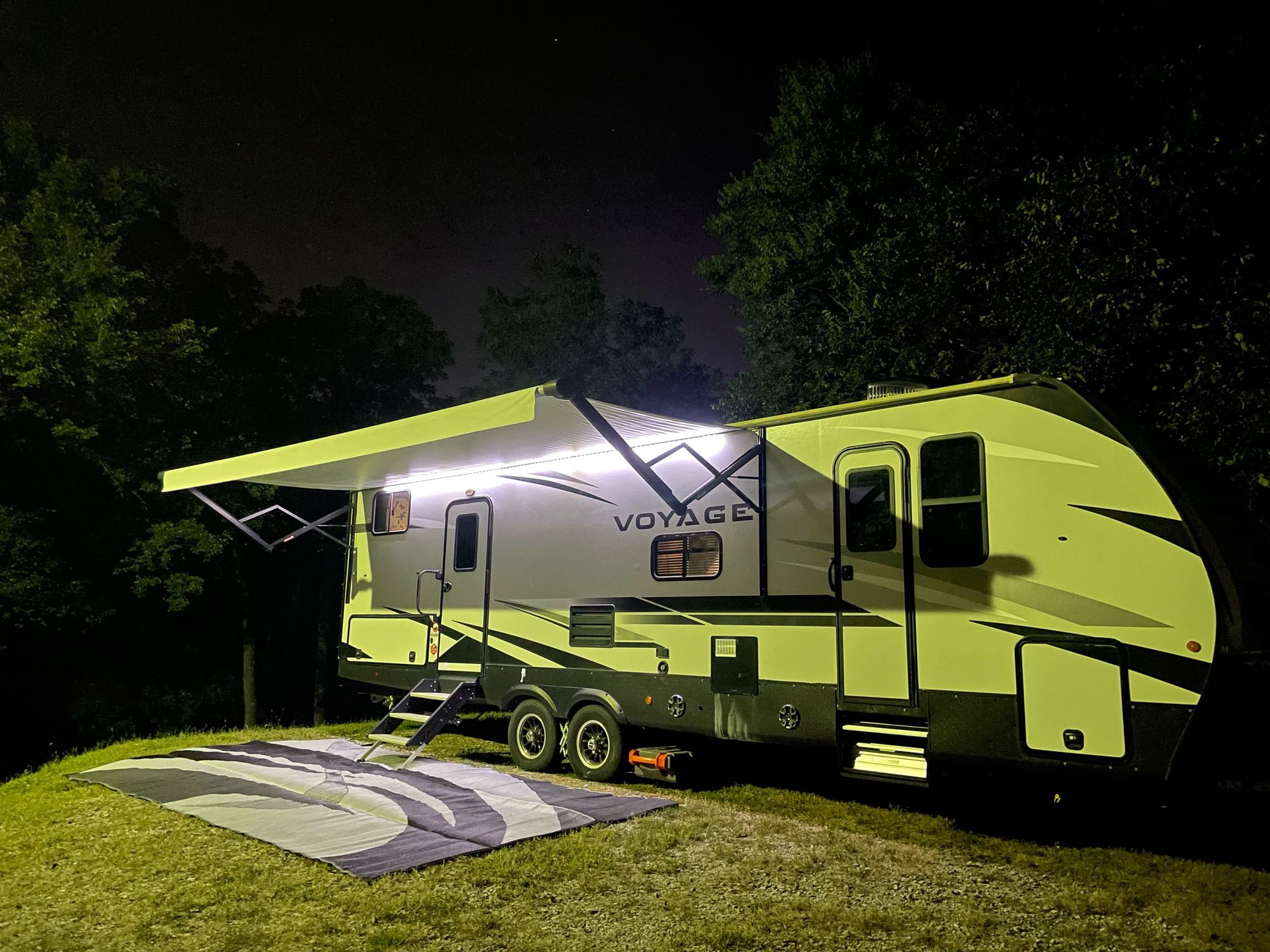 2021 Winnebago Voyage