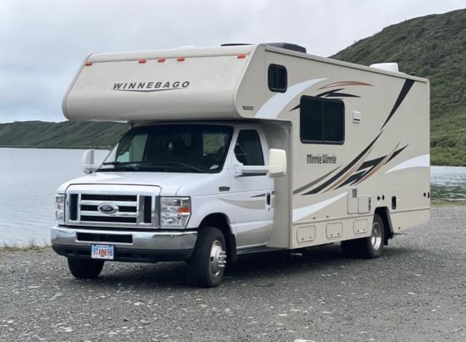 2017 Minnie Winnie 25B