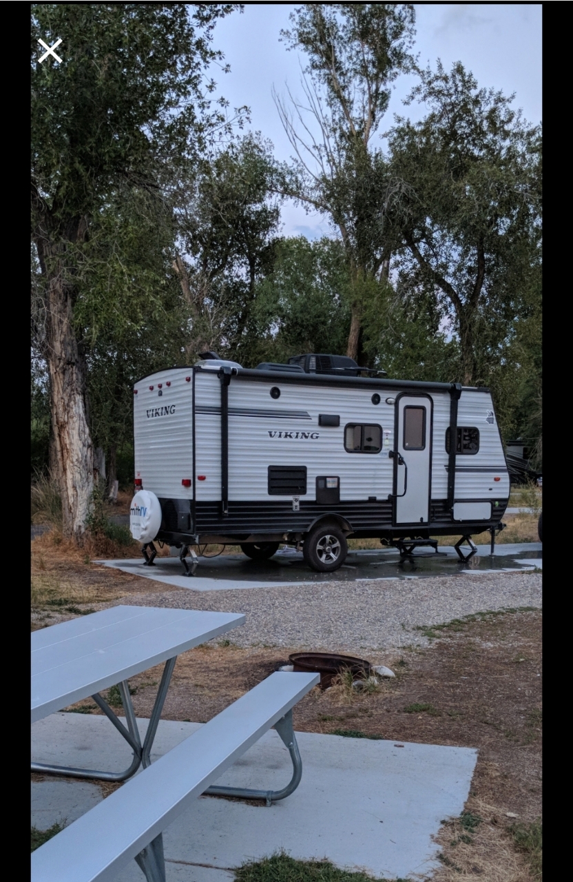 Dream Creek 2018 Forest River Viking with Dinette Slide & Bunks Delivery av