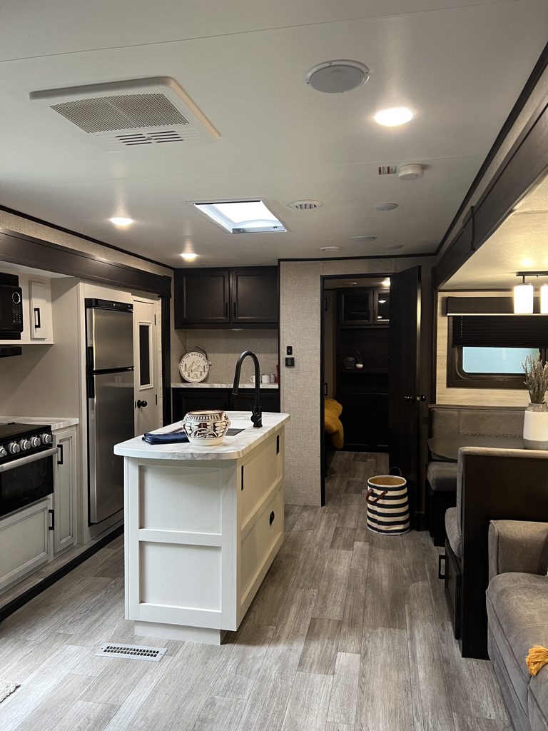 Travel trailer RV Rental 