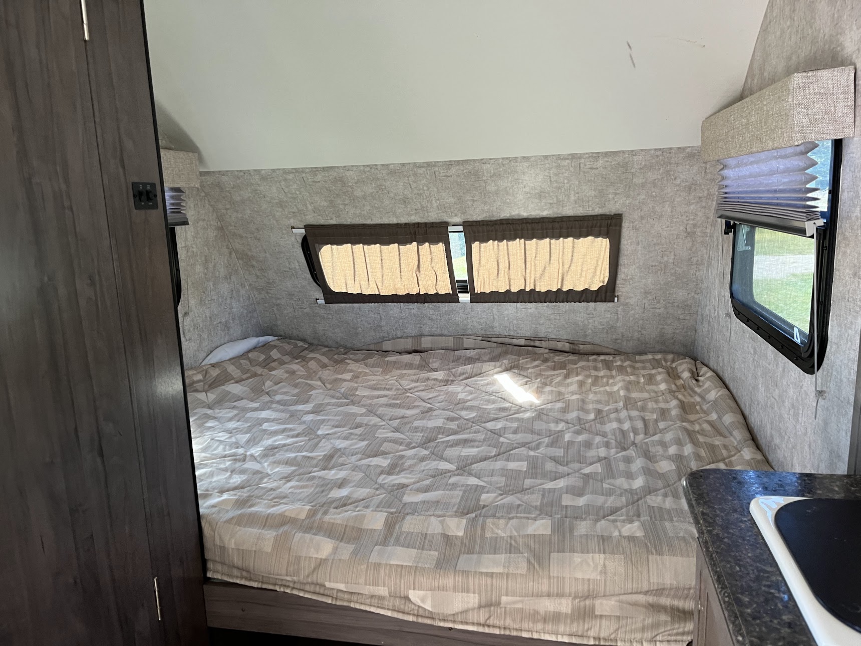 Winnie Drop Winnie Drop Trailer 2017