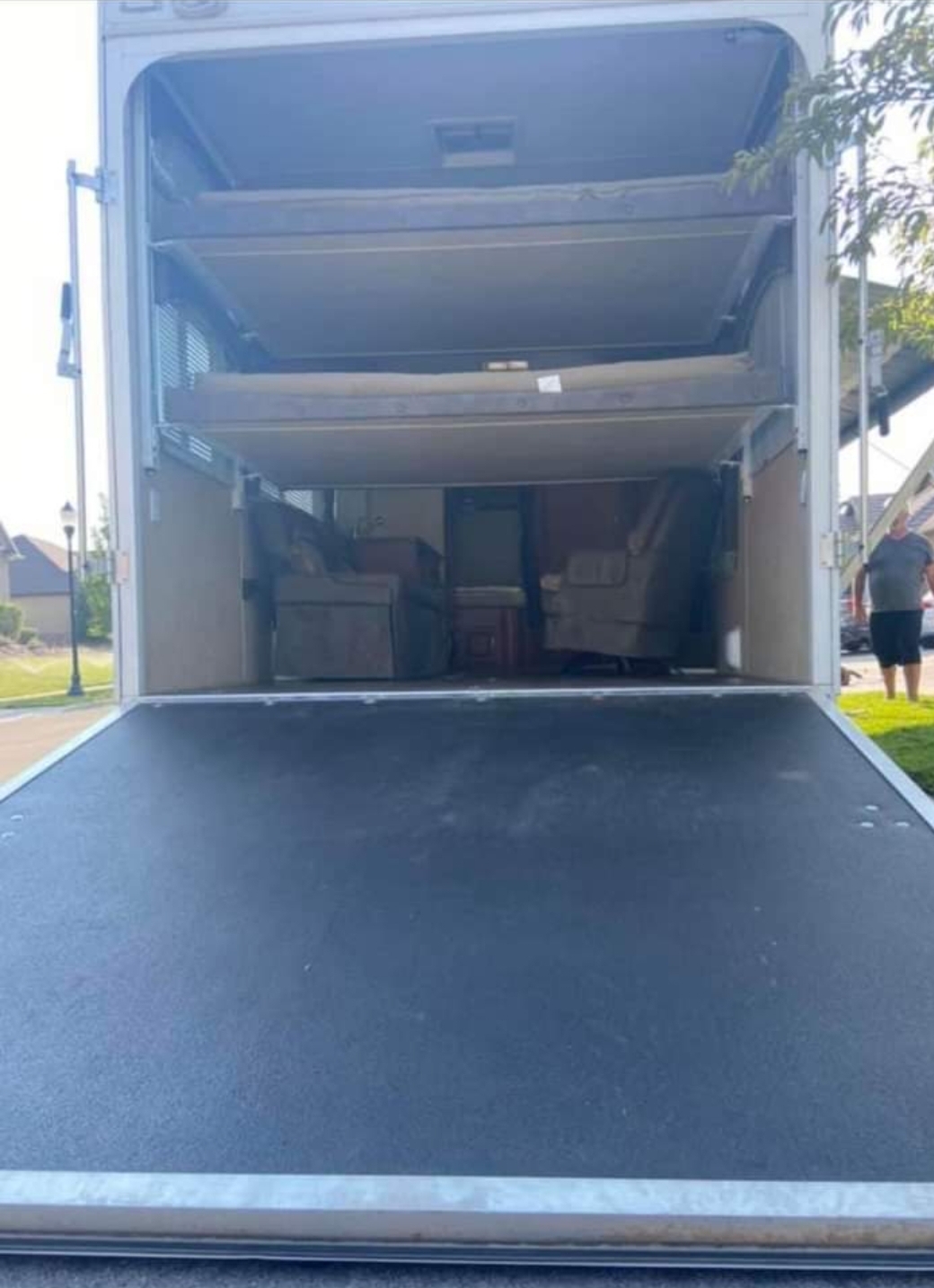 Queen bunkbed. Forest River Stealth 2011