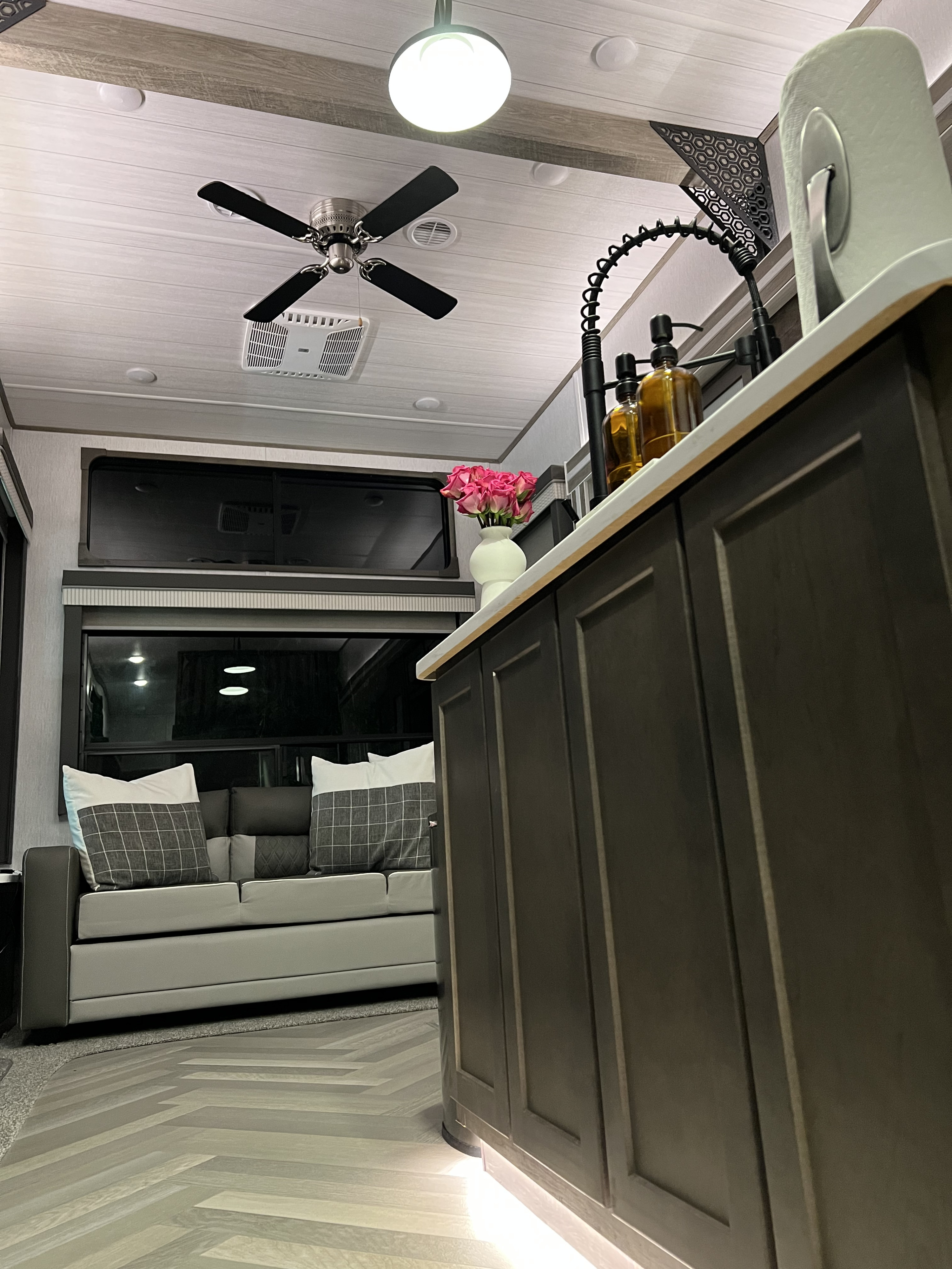 Travel trailer RV Rental 