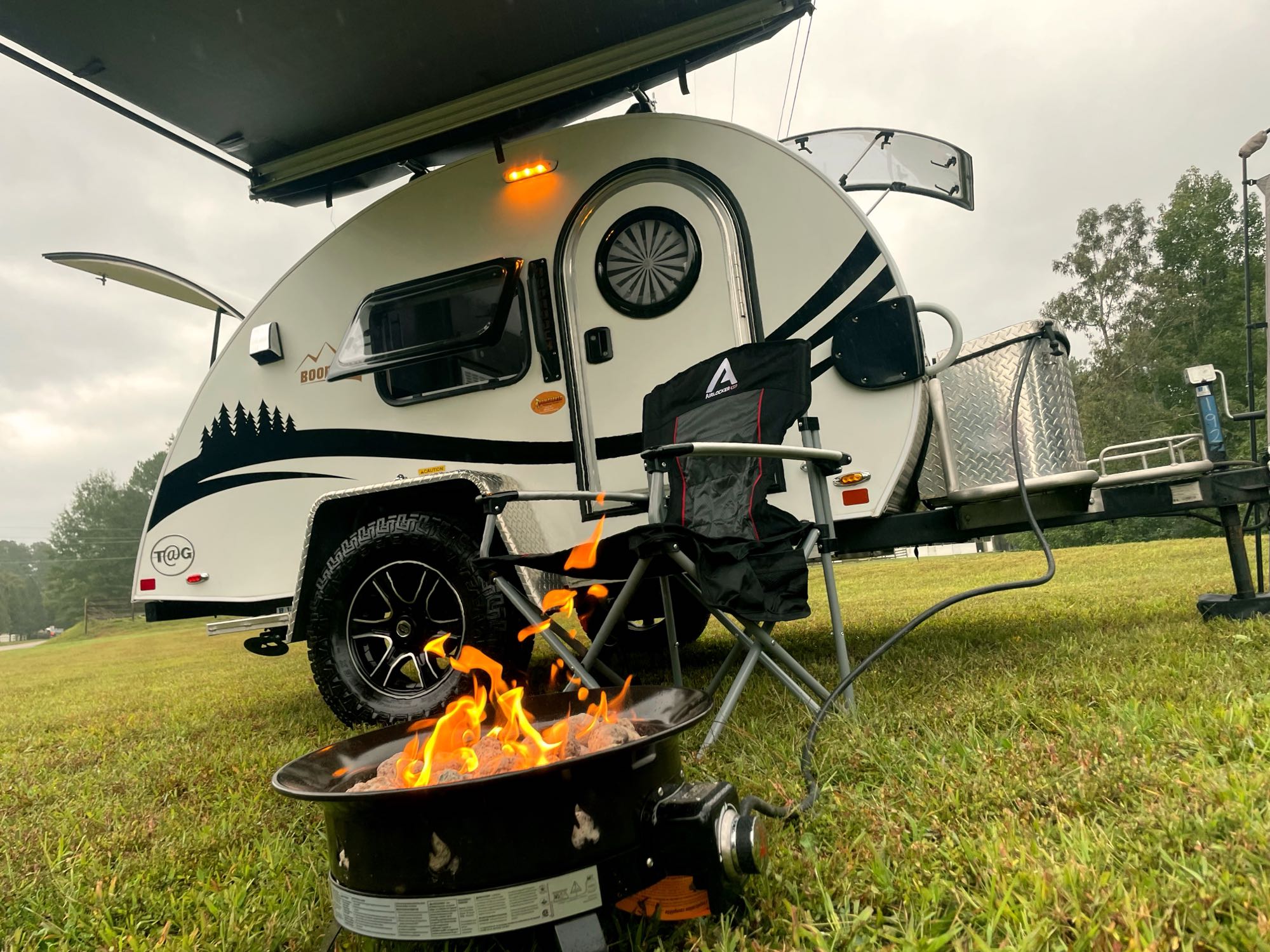King sized bed Teardrop -  Starlink Available!