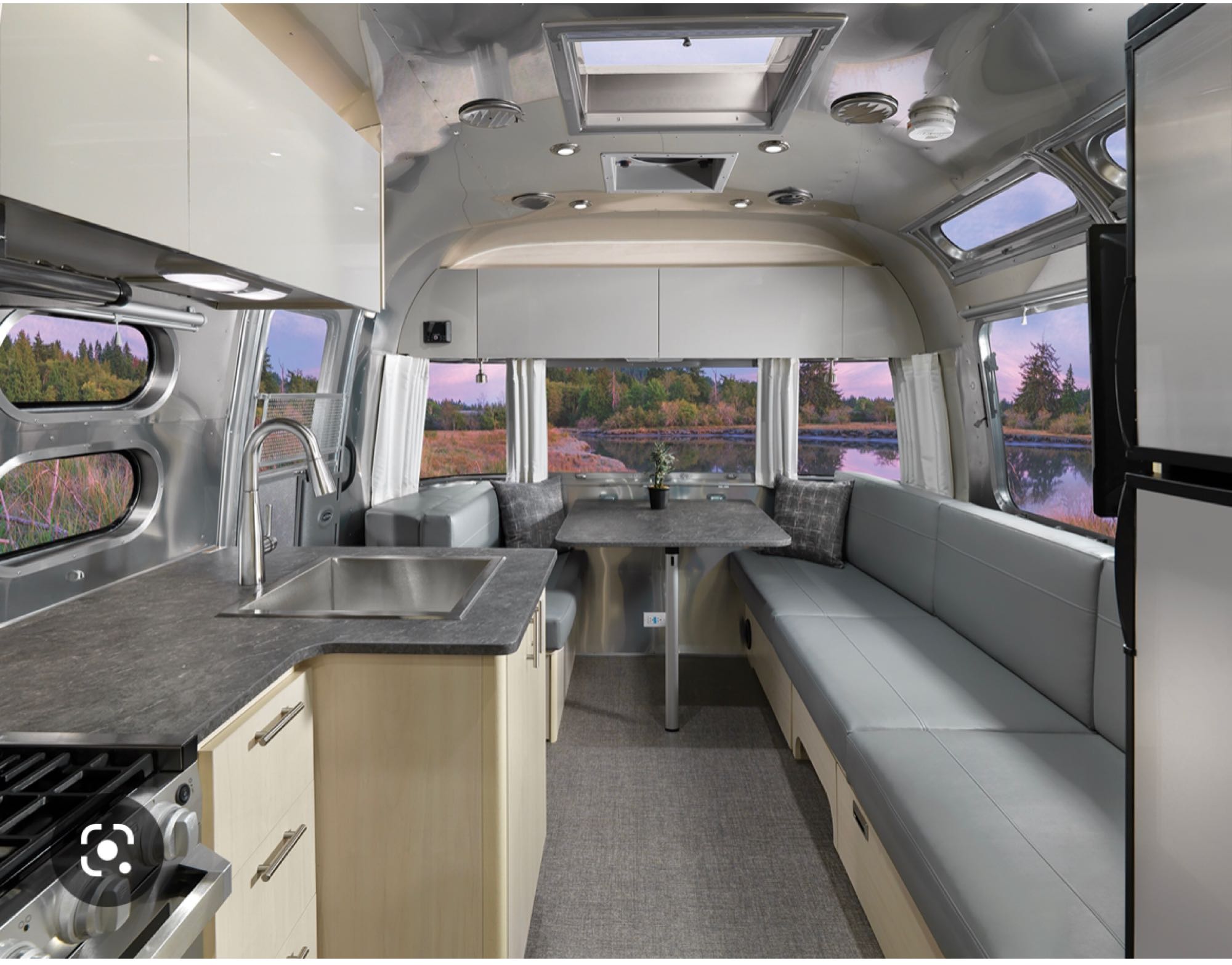 Travel trailer RV Rental 
