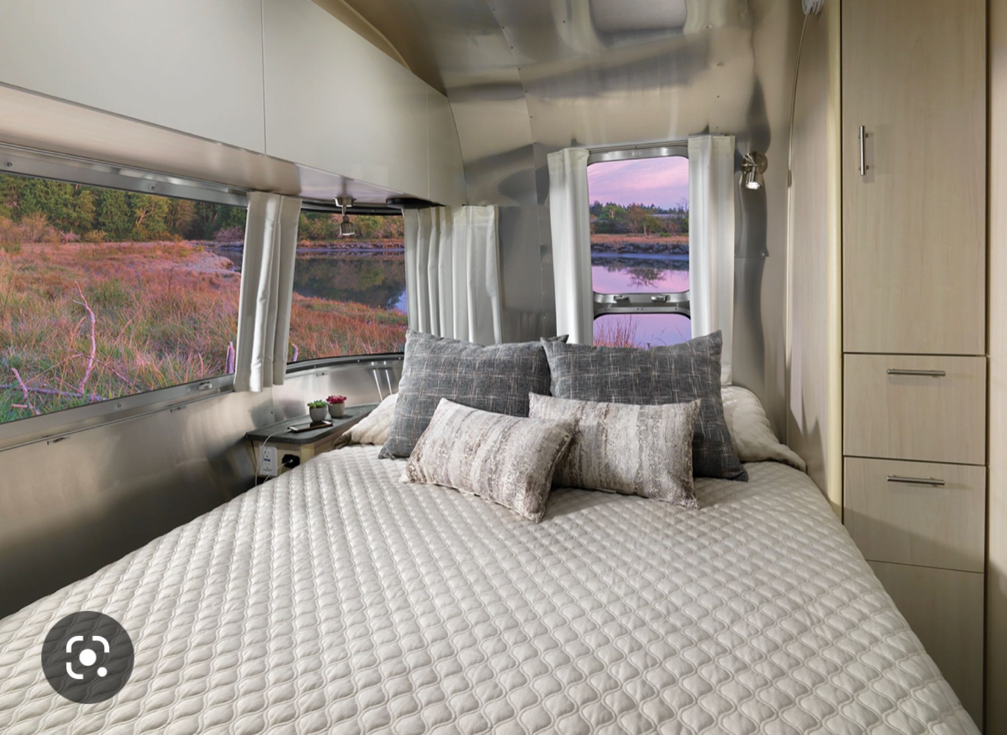 Travel trailer RV Rental 
